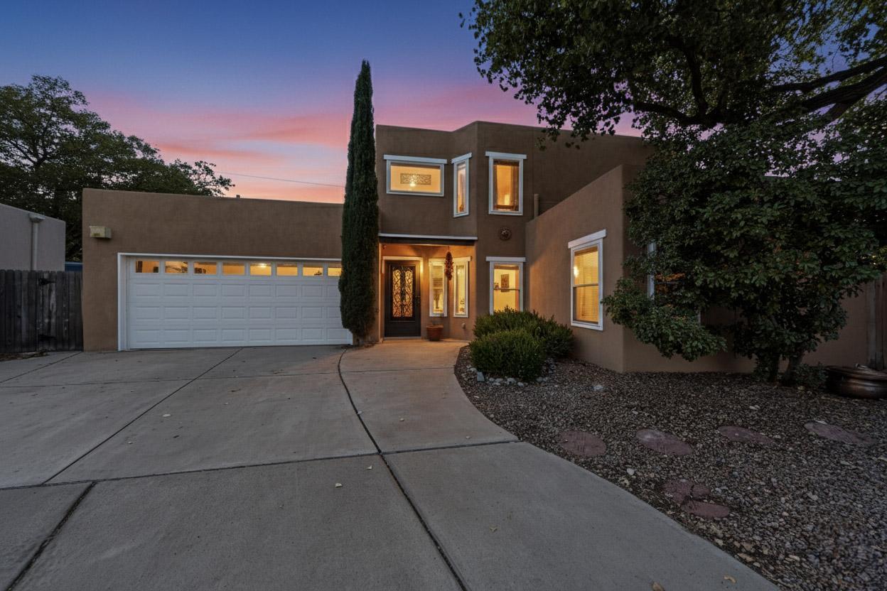 2518 THOMPSON Loop NW