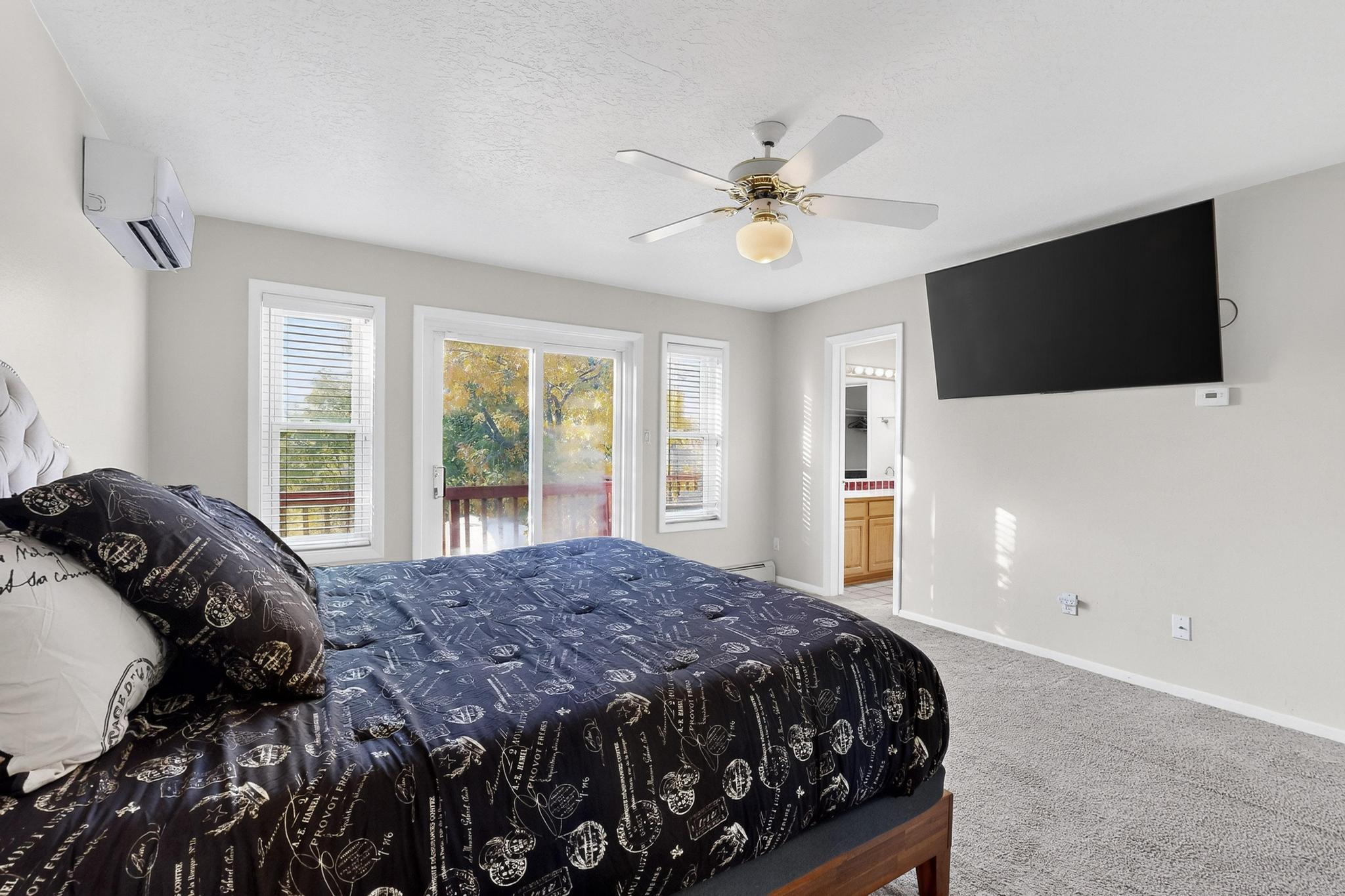 2518 THOMPSON Loop NW