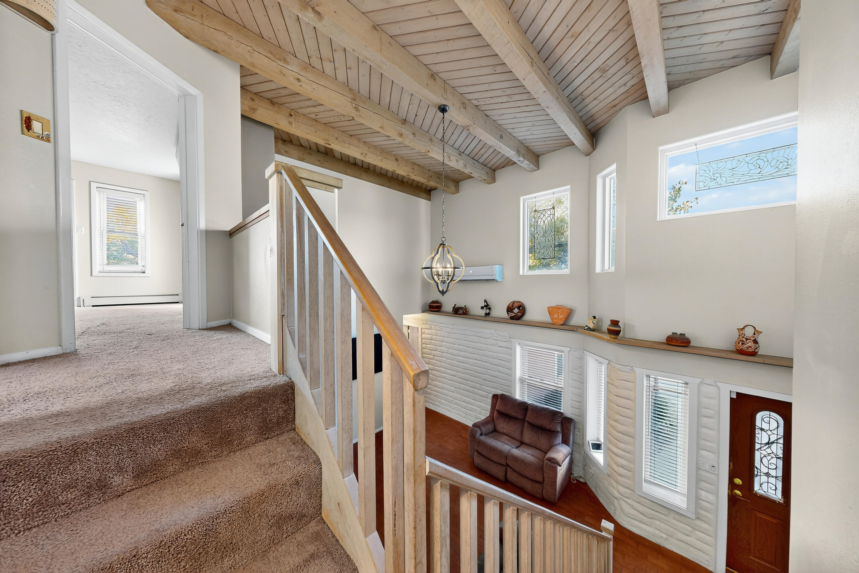 2518 THOMPSON Loop NW