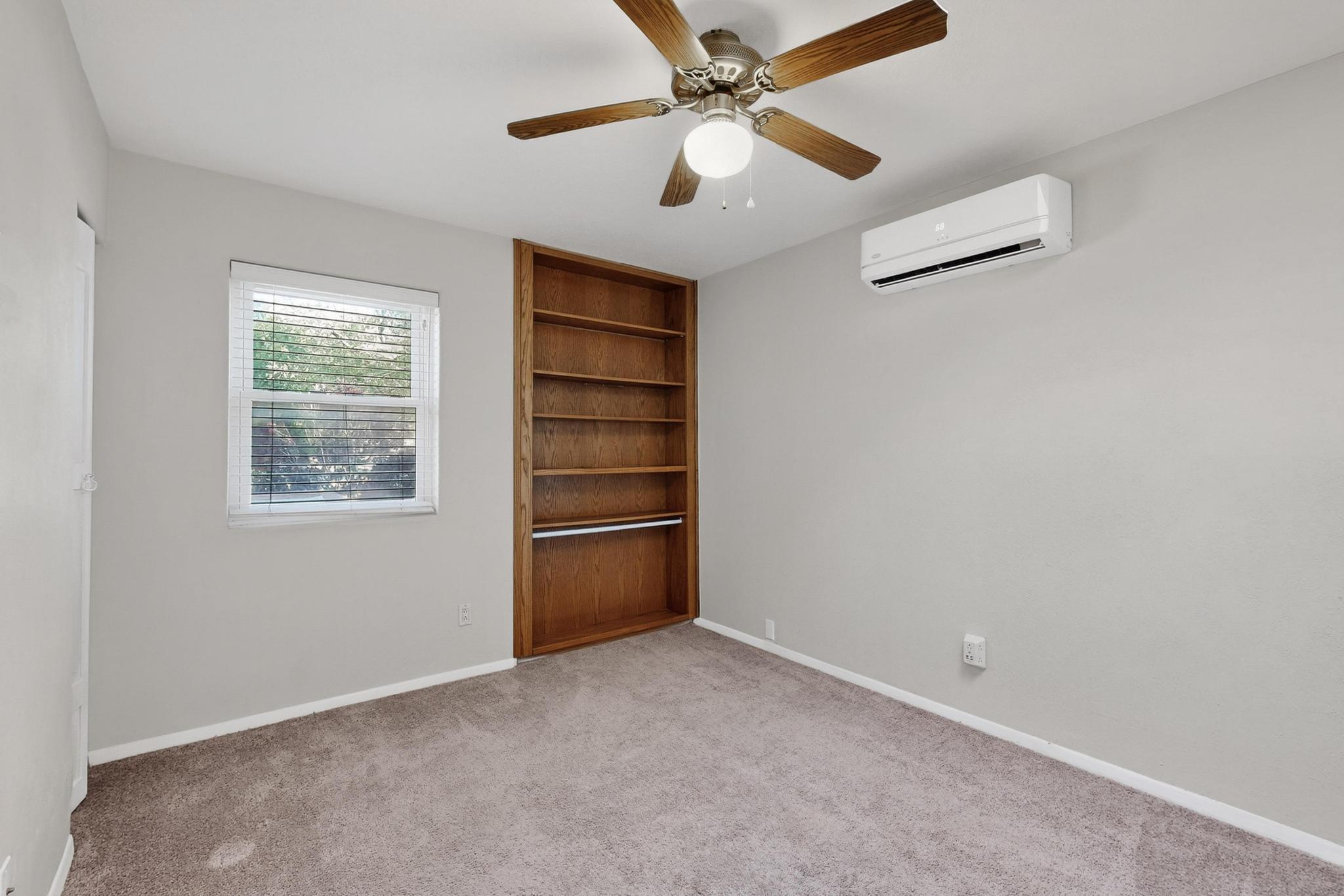 2518 THOMPSON Loop NW