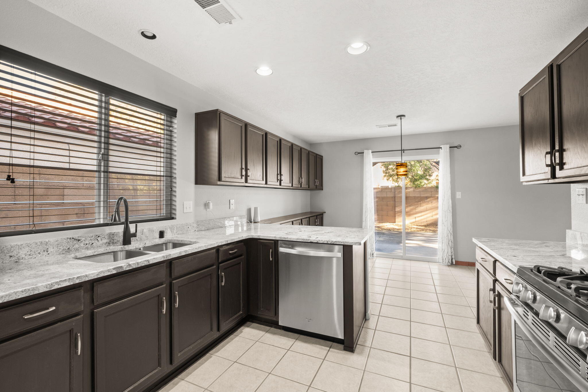 1405 Villa Candela NE