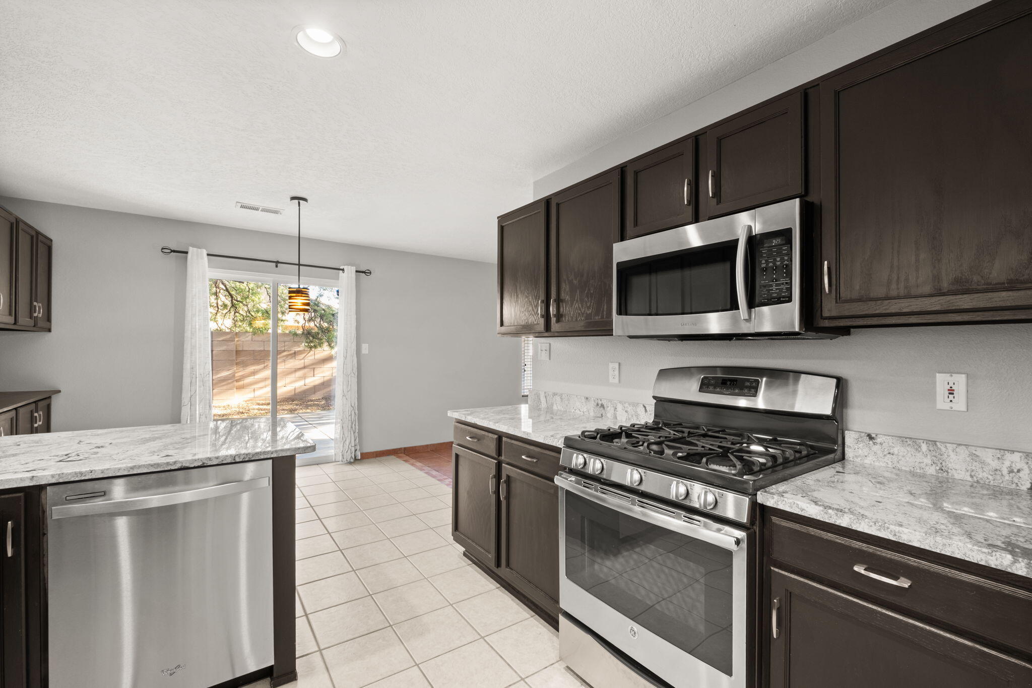 1405 Villa Candela NE