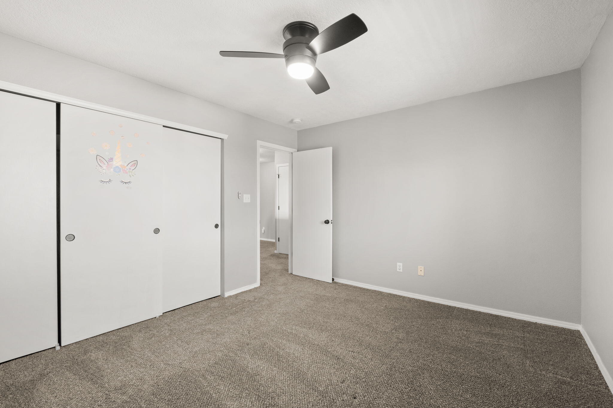 1405 Villa Candela NE