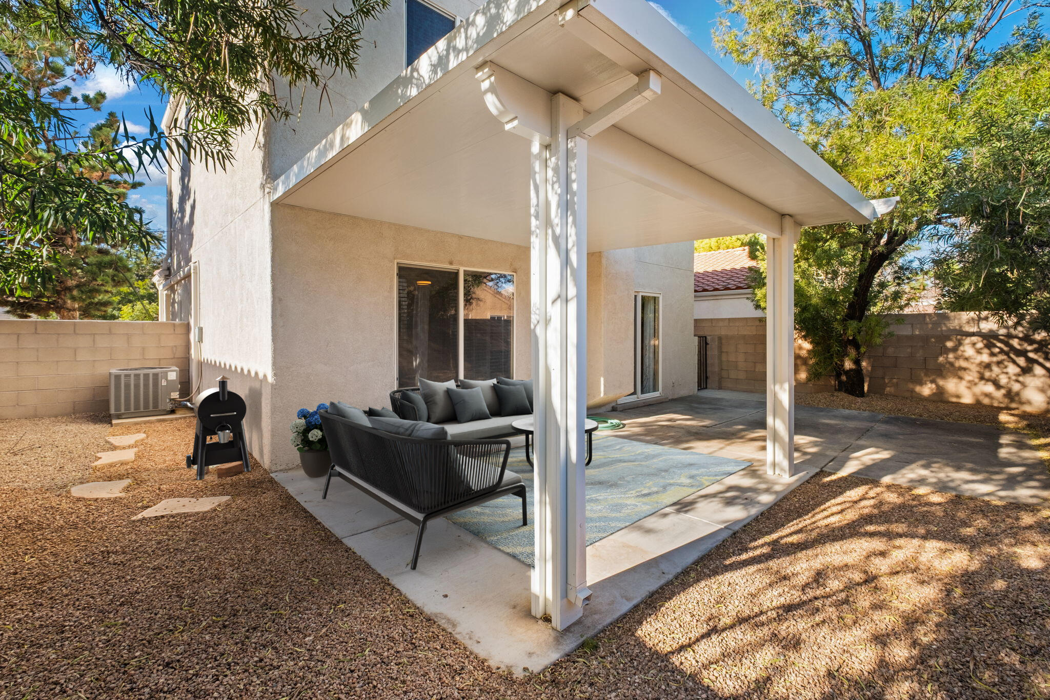 1405 Villa Candela NE