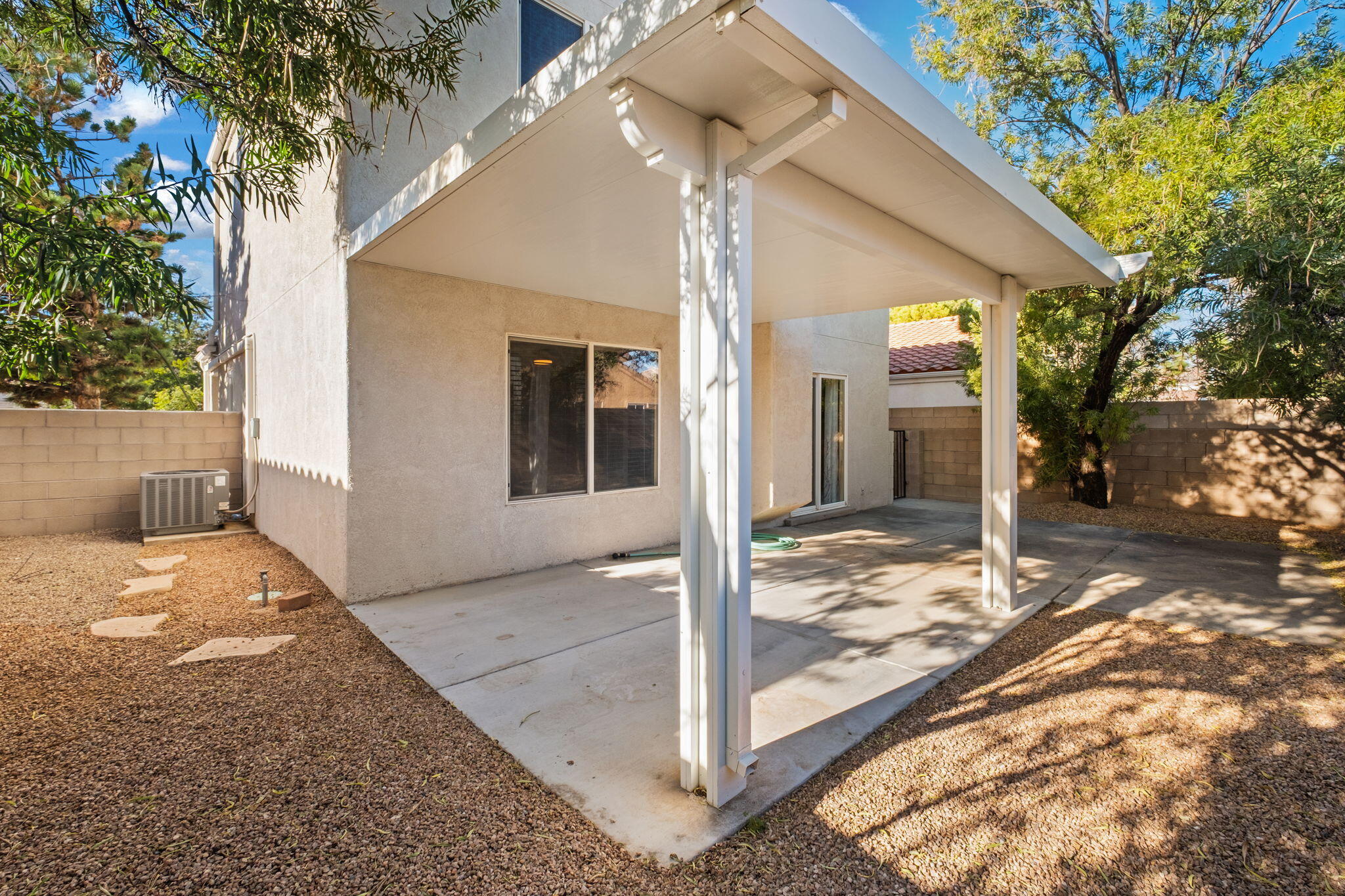 1405 Villa Candela NE