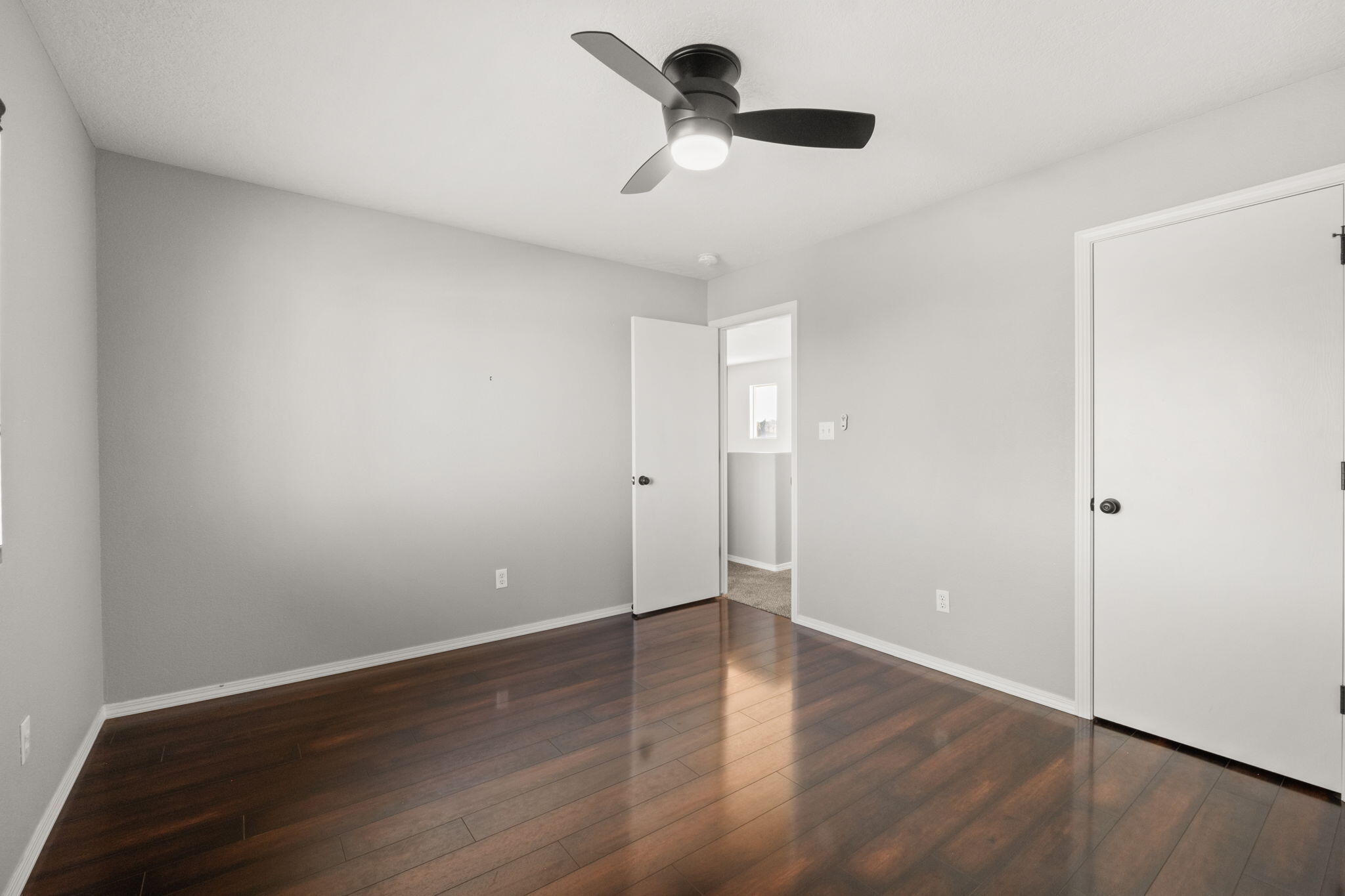 1405 Villa Candela NE