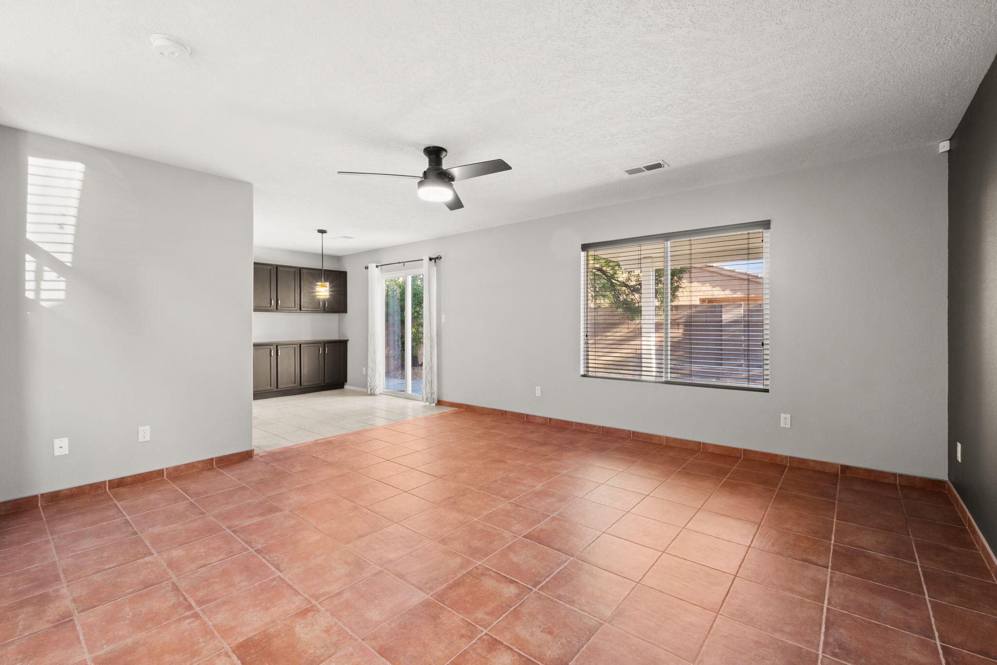 1405 Villa Candela NE