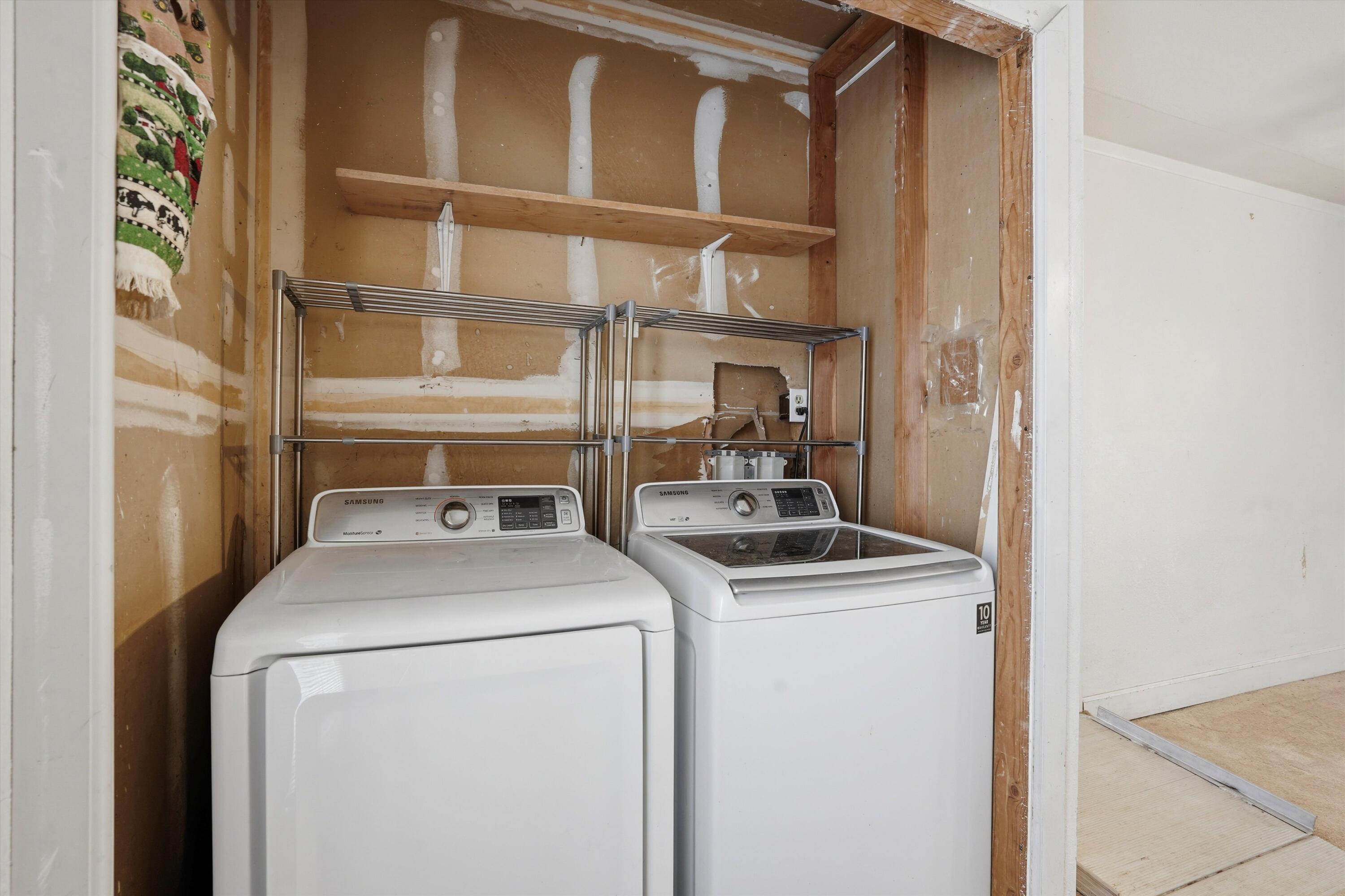 232 Shirley Street NE