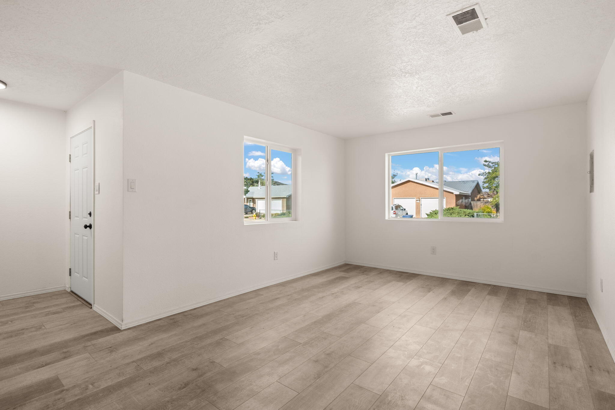 832 Gallahad Street SW