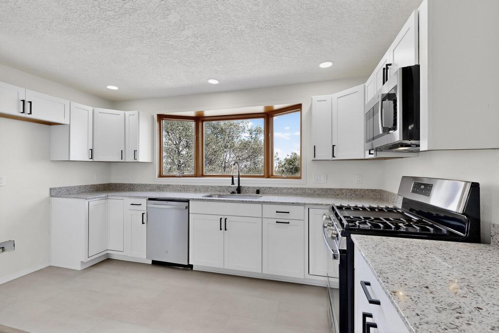 320 TARPON Avenue SE