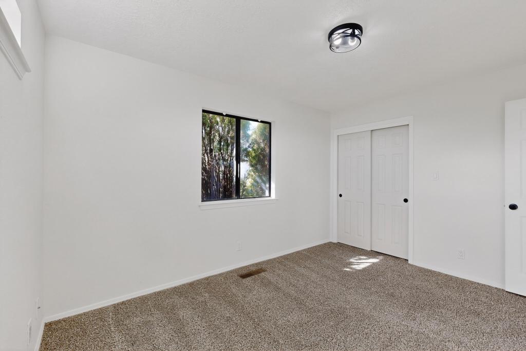 320 TARPON Avenue SE