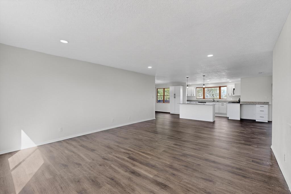 320 TARPON Avenue SE