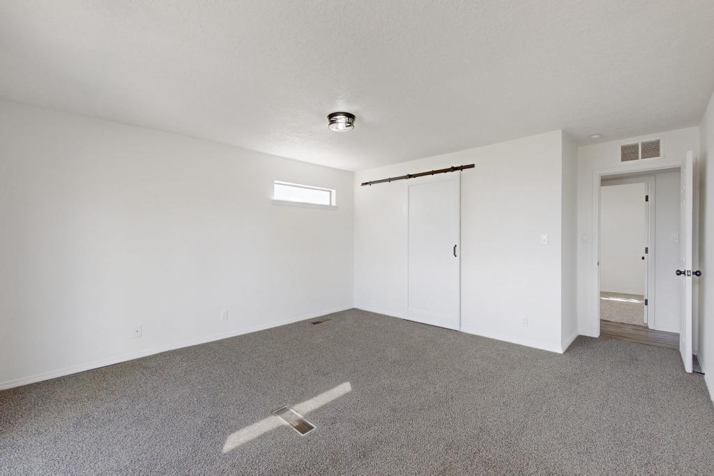 320 TARPON Avenue SE