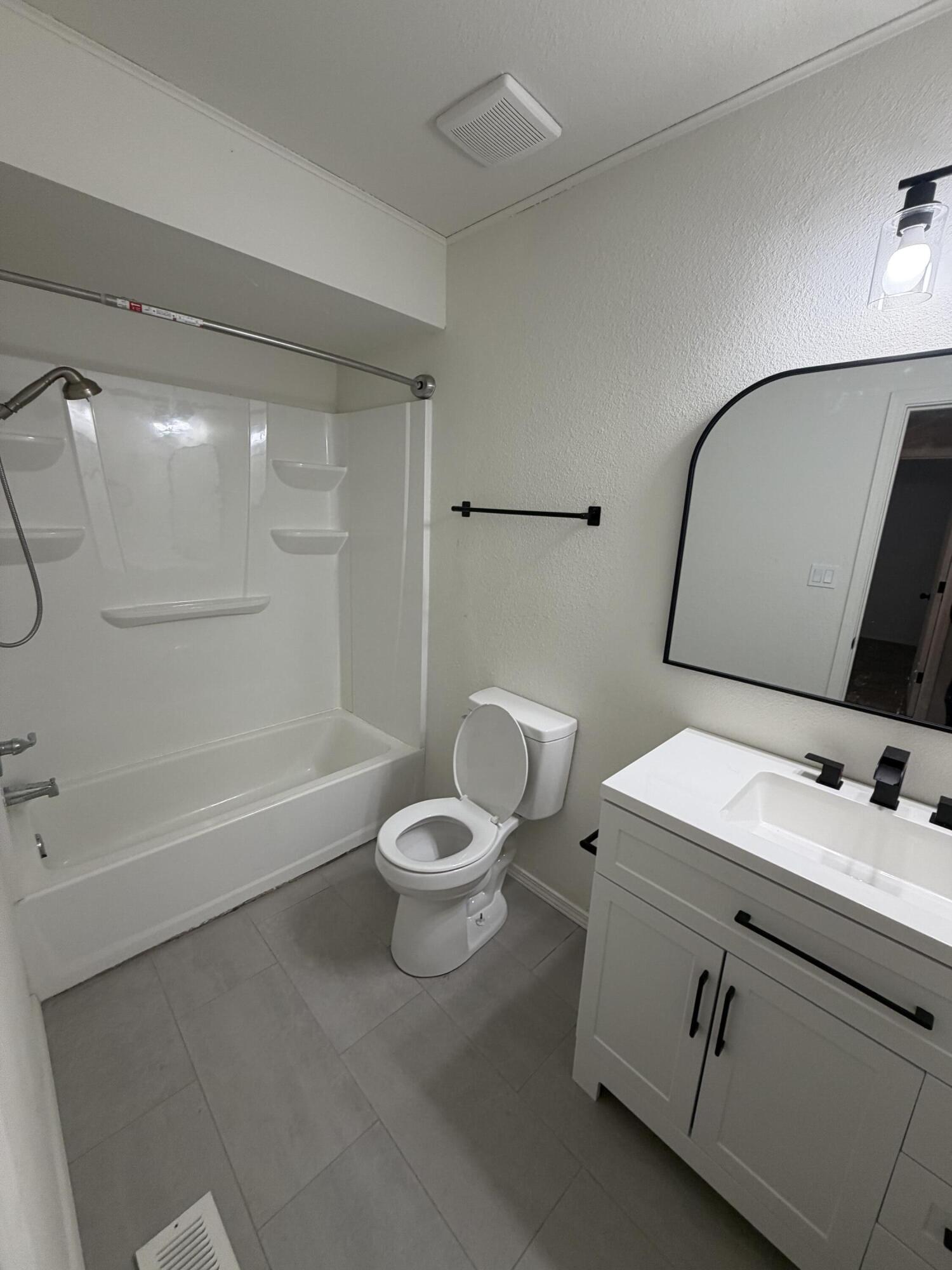 320 TARPON Avenue SE