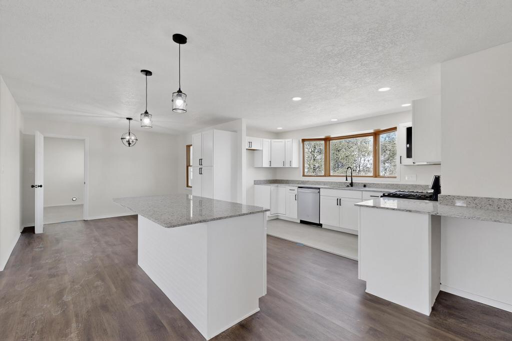 320 TARPON Avenue SE