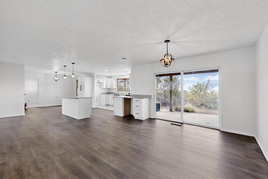 320 TARPON Avenue SE