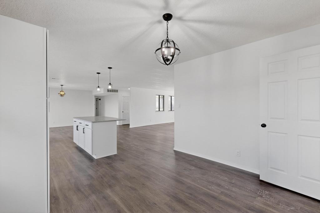 320 TARPON Avenue SE