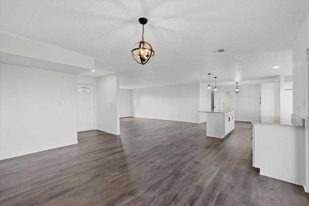 320 TARPON Avenue SE