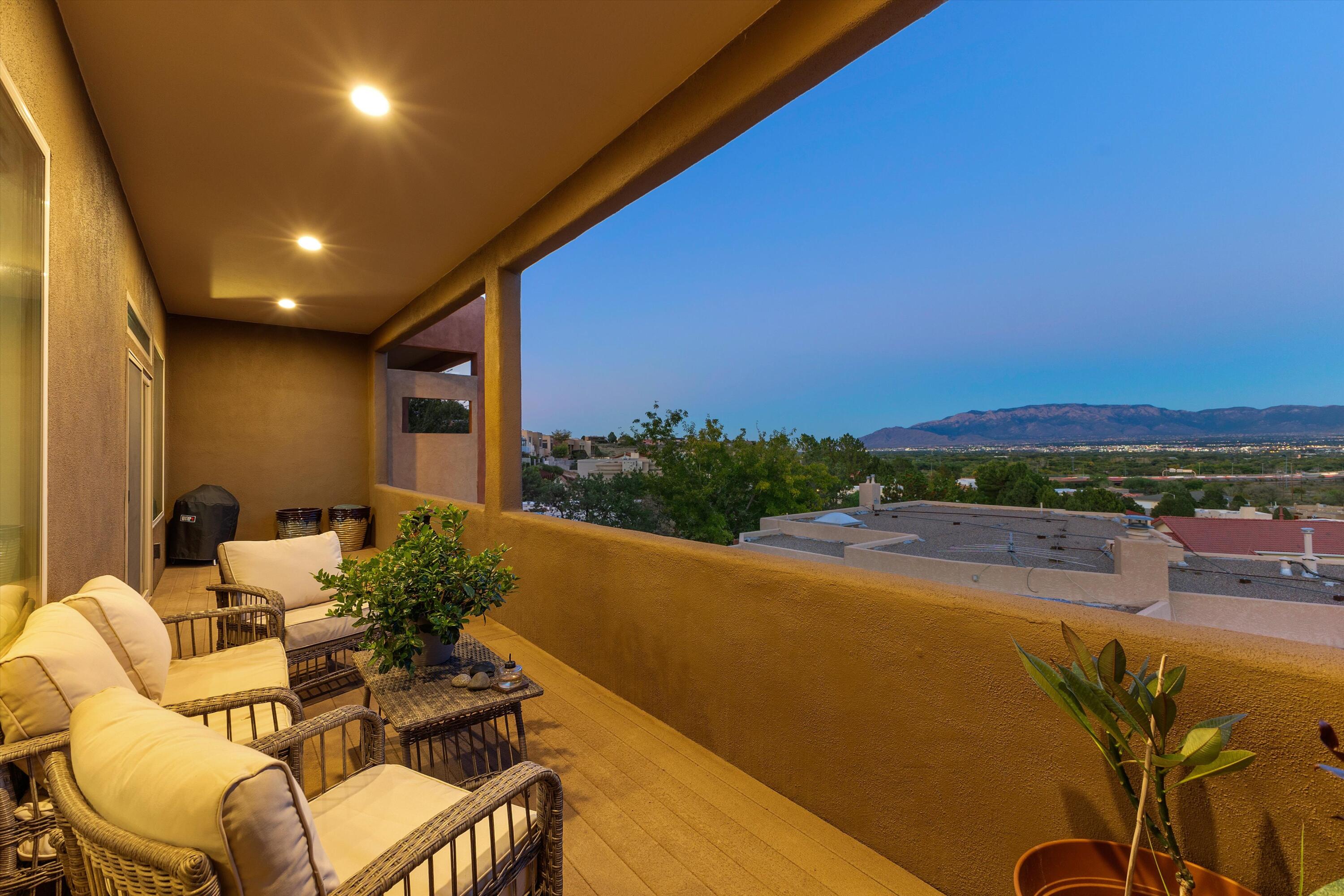 1632 Cliffside Drive NW