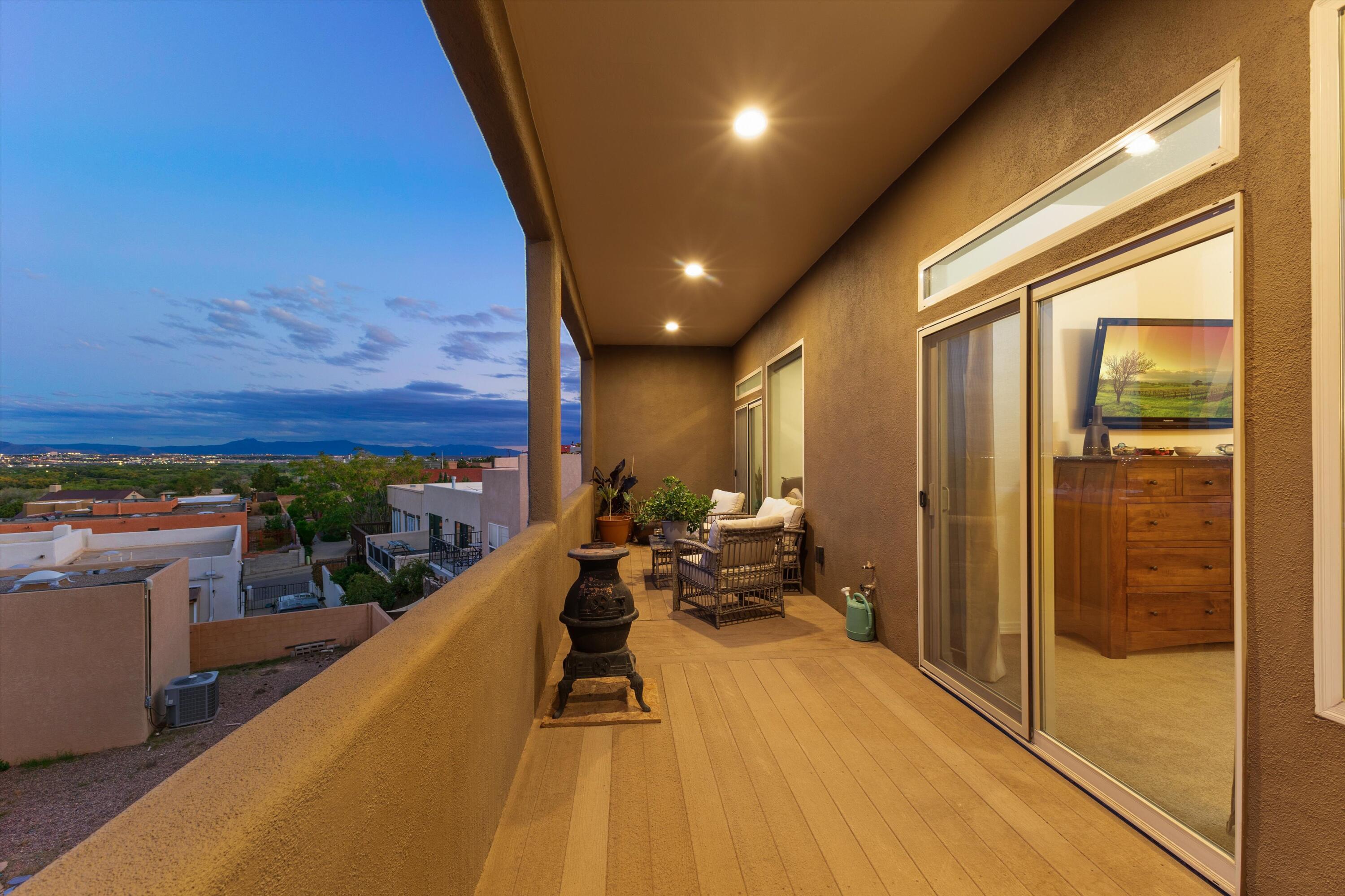 1632 Cliffside Drive NW