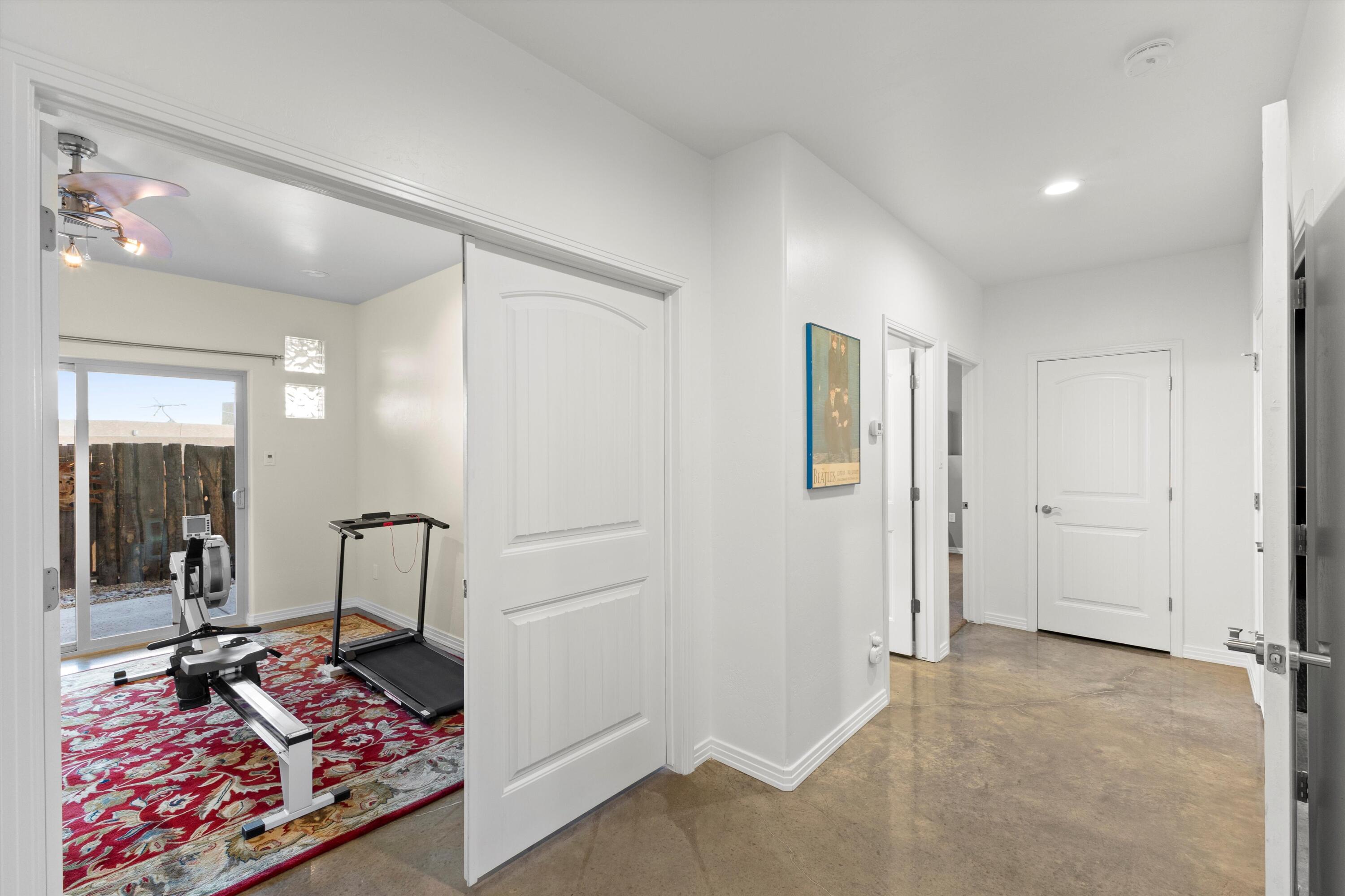 1632 Cliffside Drive NW