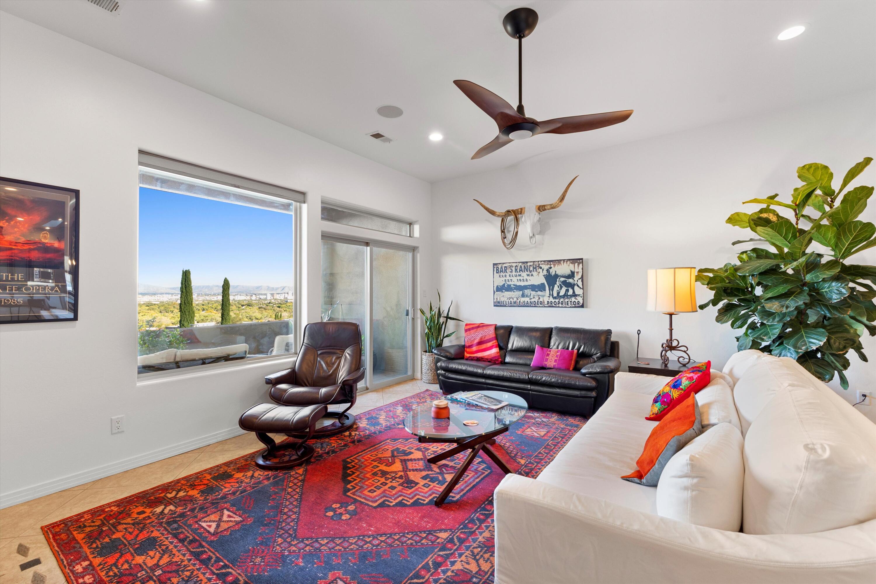 1632 Cliffside Drive NW