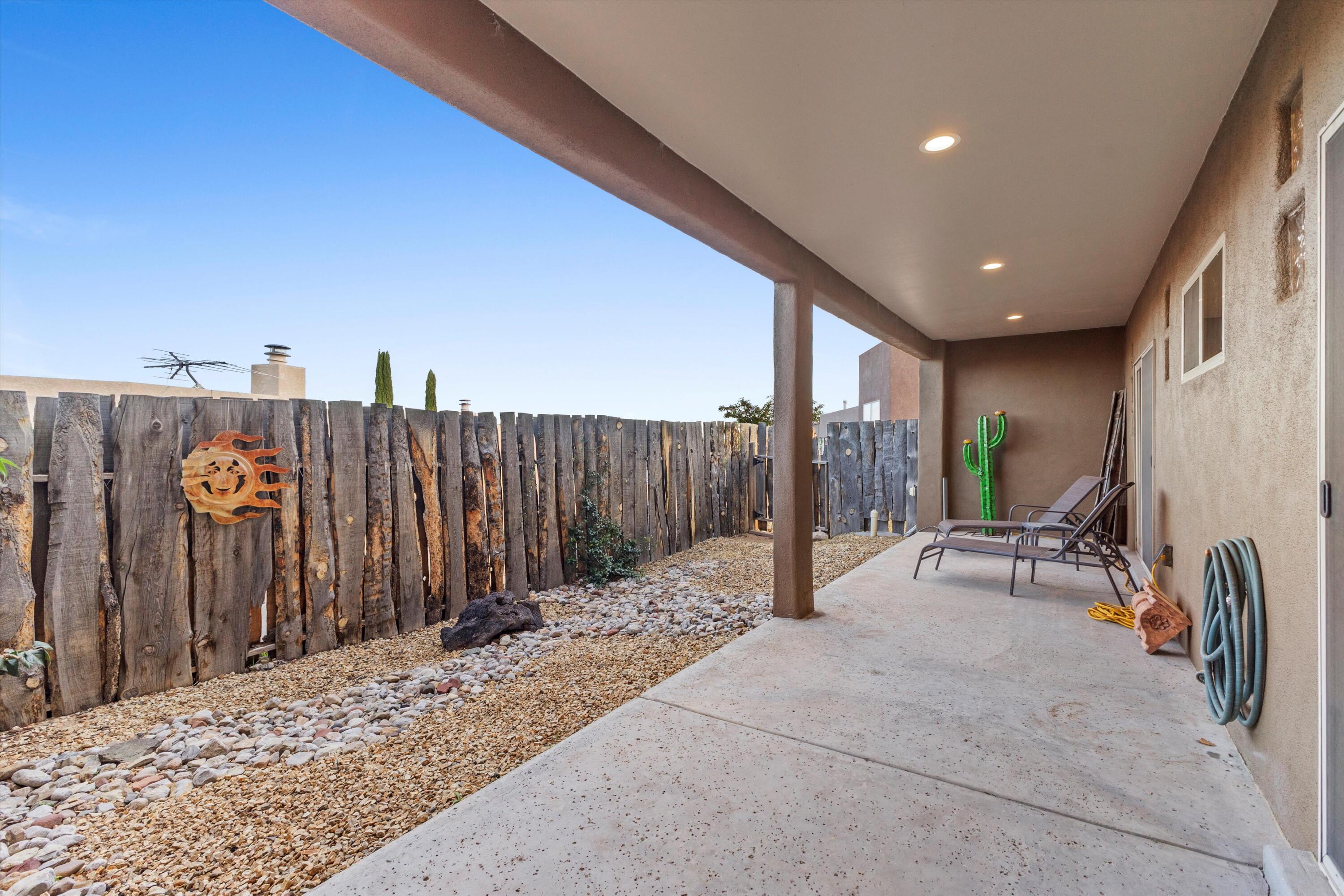 1632 Cliffside Drive NW