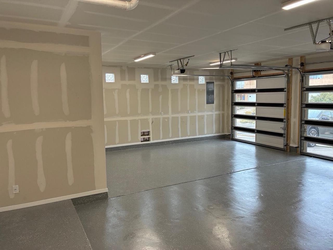 1632 Cliffside Drive NW