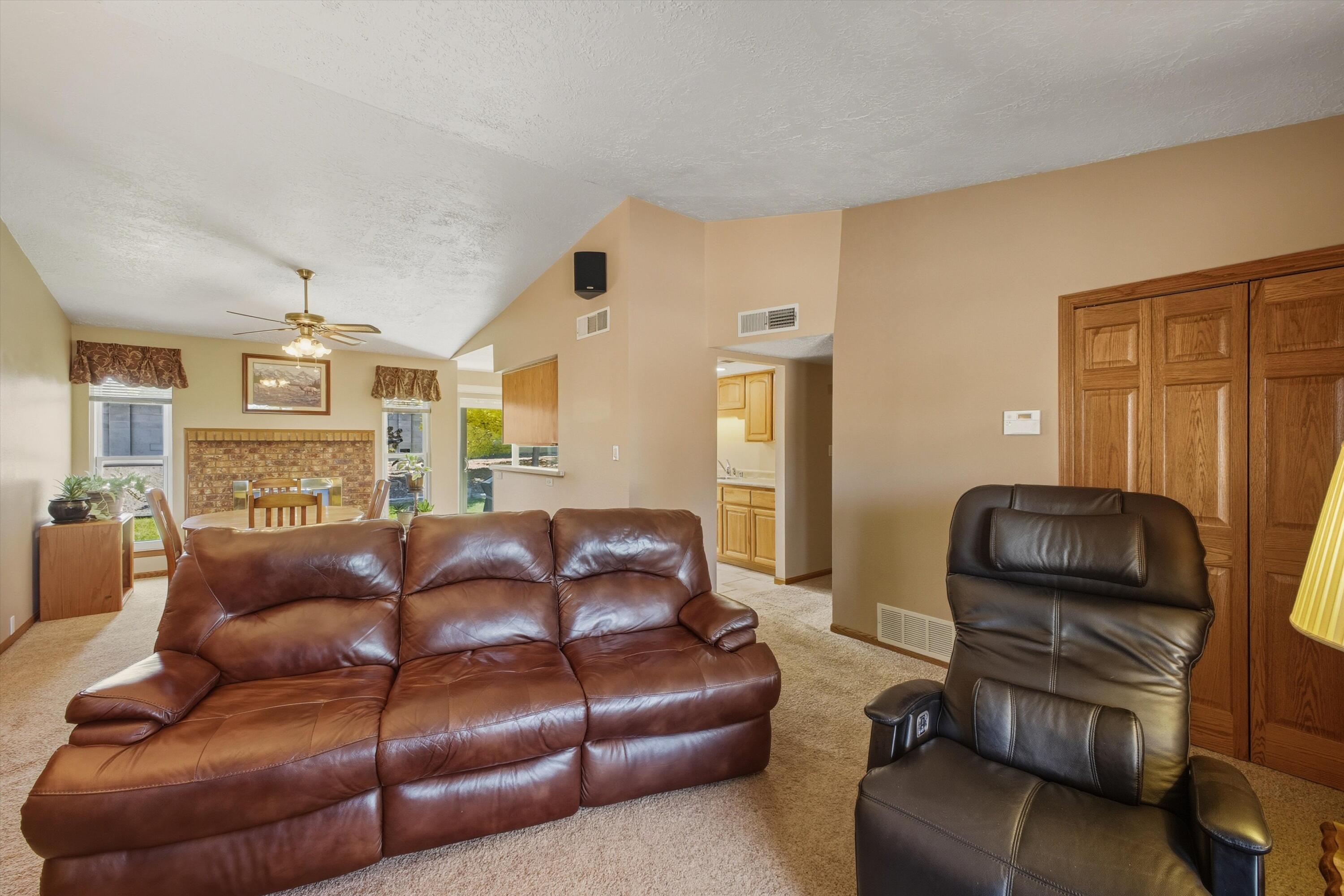 6820 Frantz Drive NE