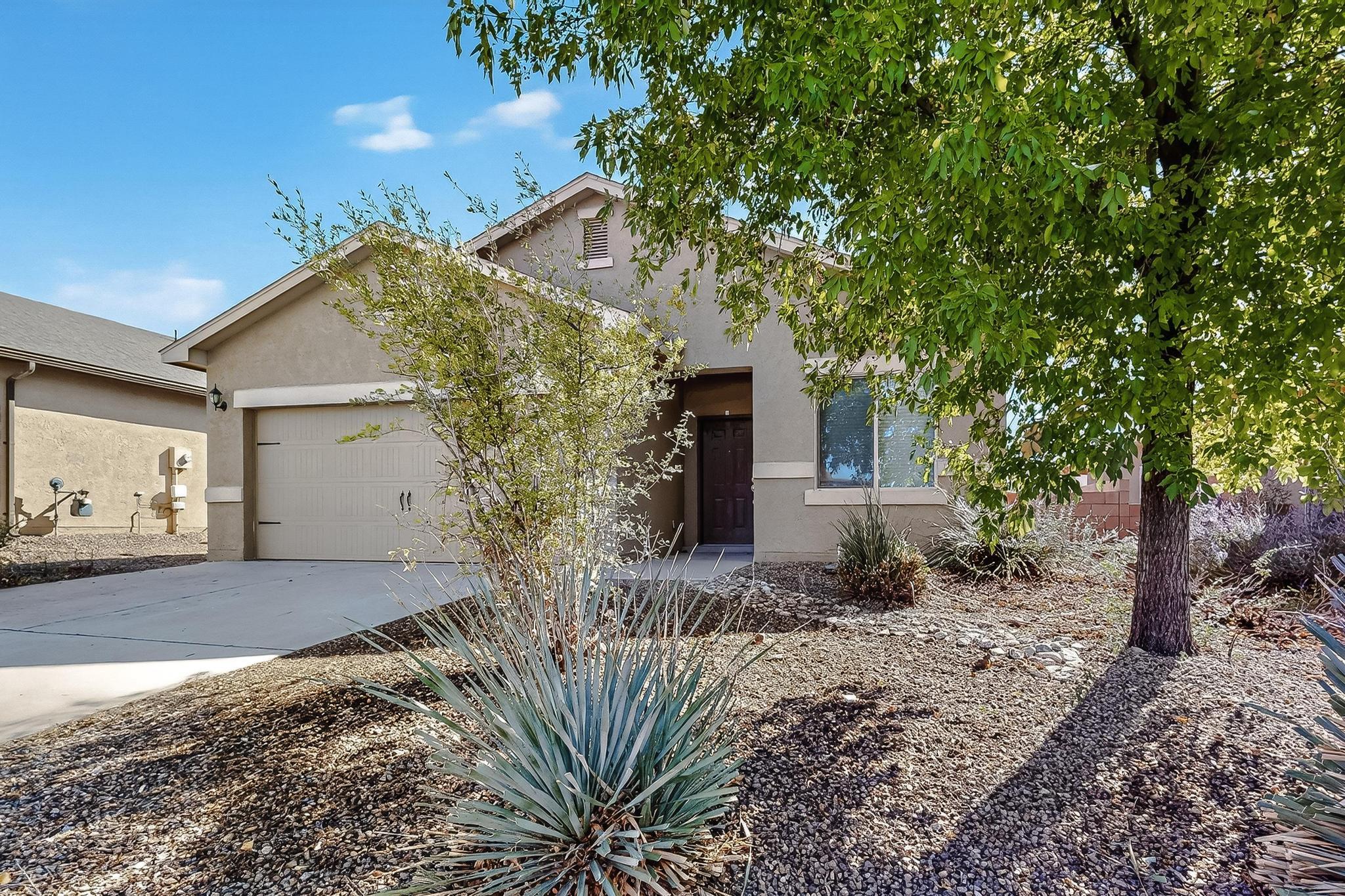 30 La Resolana Avenue