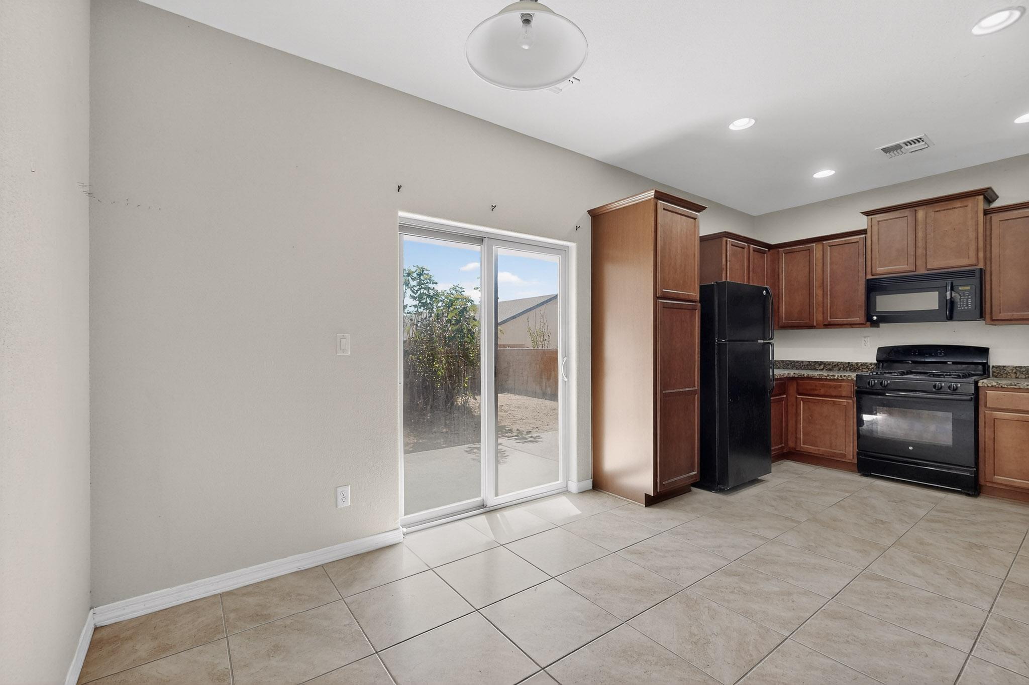 30 La Resolana Avenue