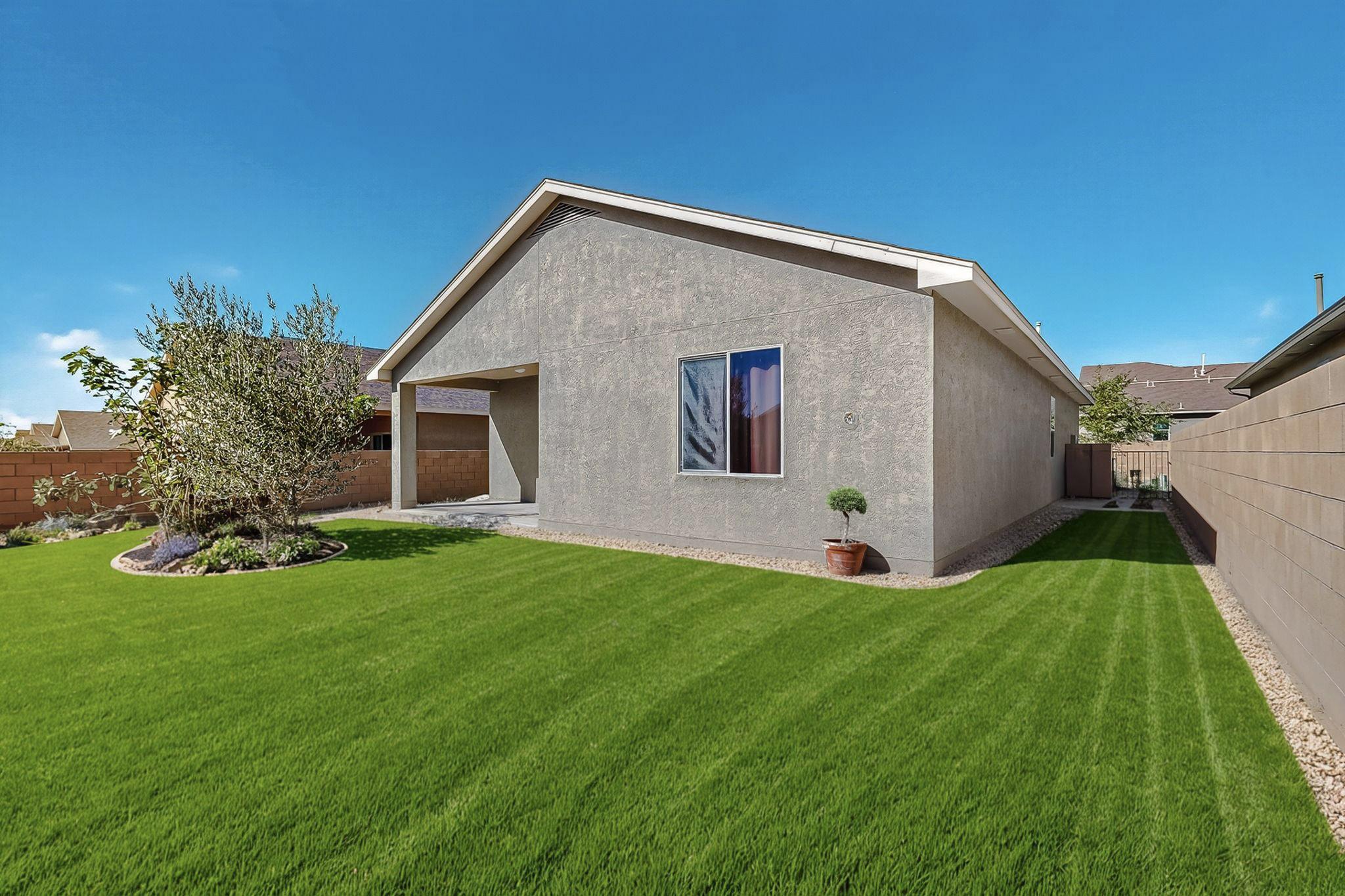 30 La Resolana Avenue