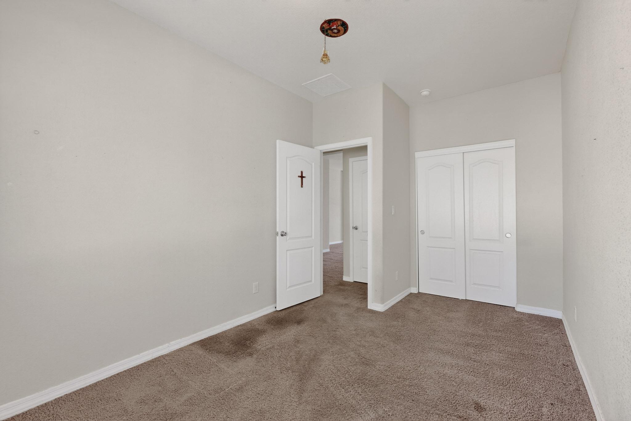 30 La Resolana Avenue