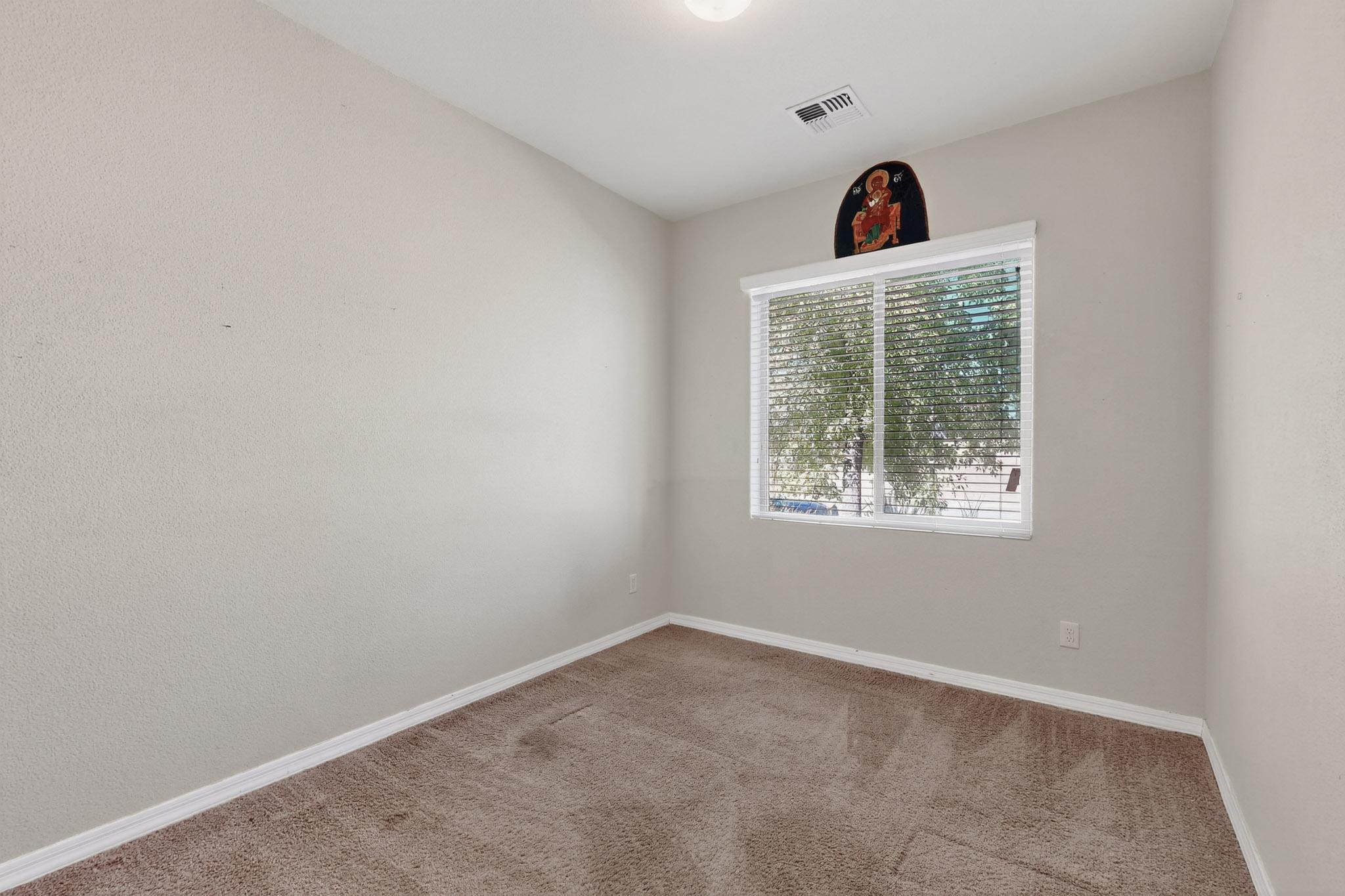 30 La Resolana Avenue