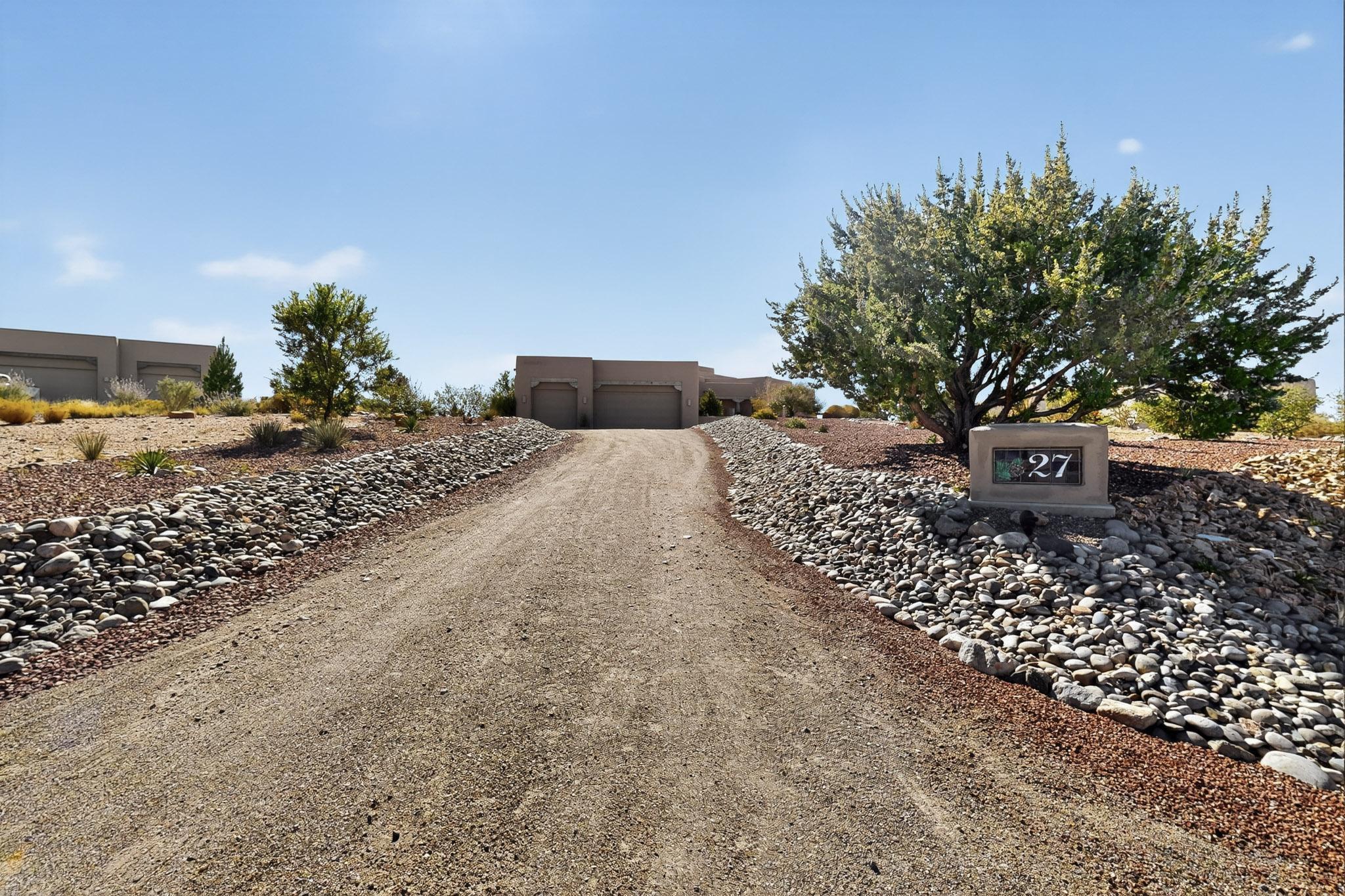 27 Pueblo Bonito Road