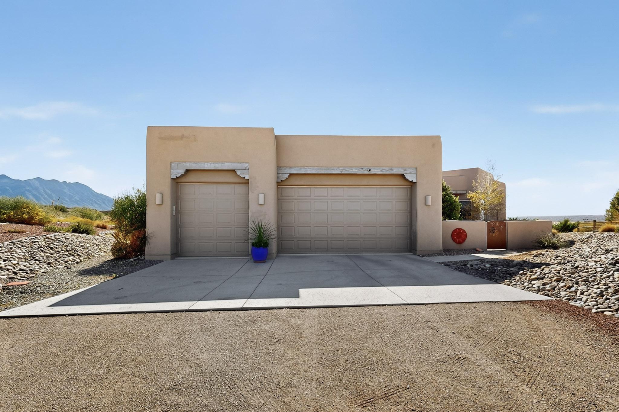 27 Pueblo Bonito Road