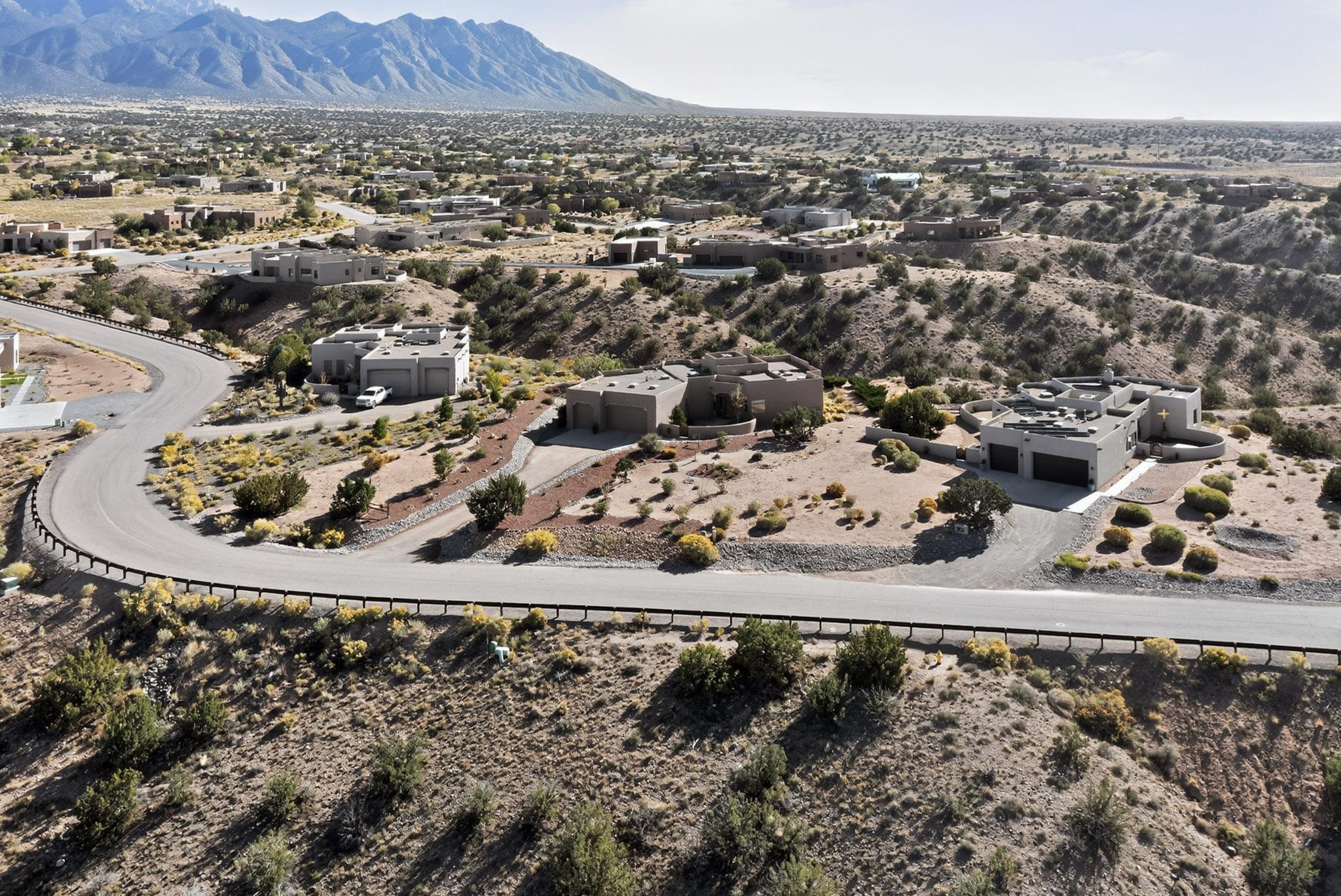 27 Pueblo Bonito Road