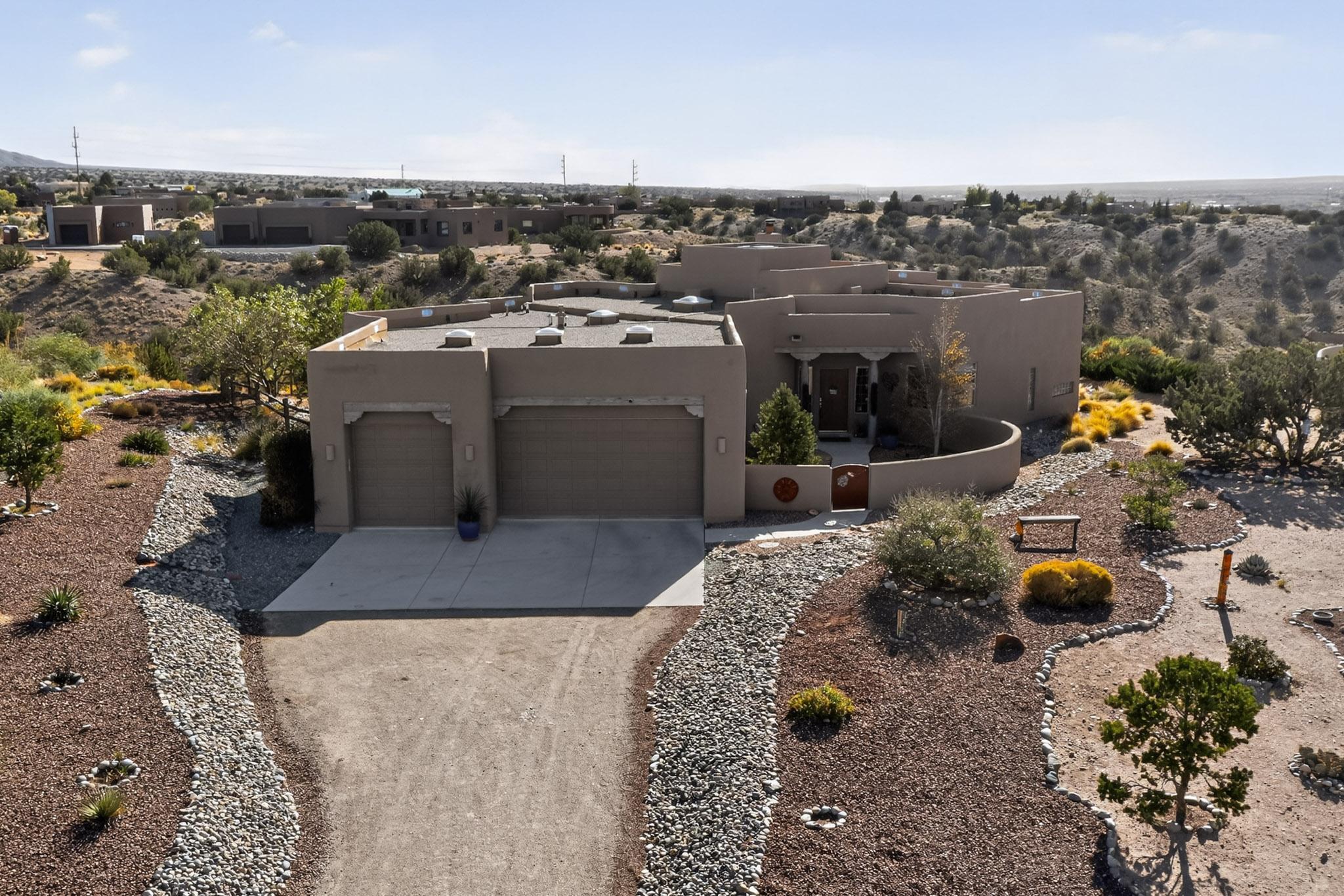 27 Pueblo Bonito Road