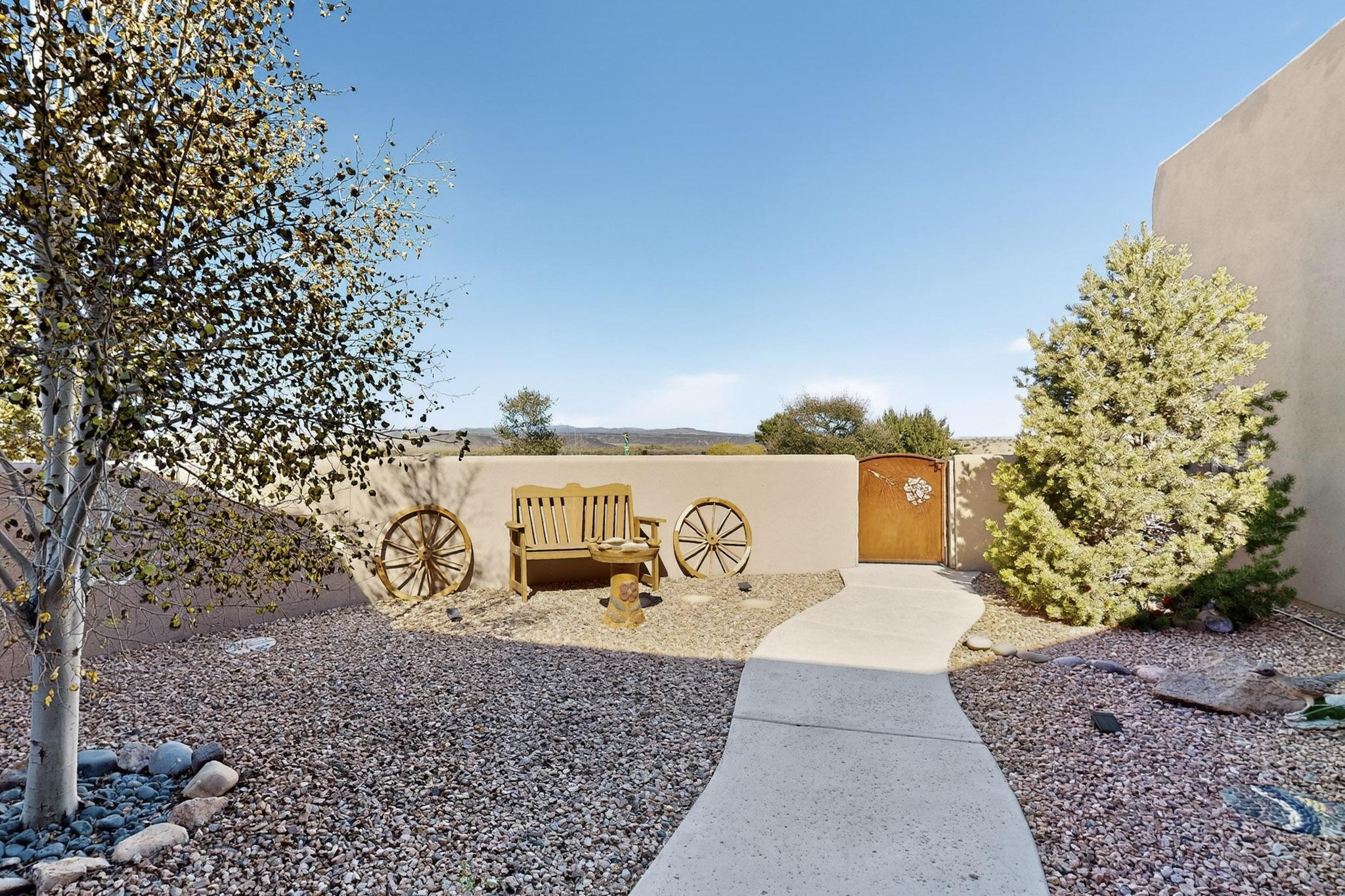 27 Pueblo Bonito Road