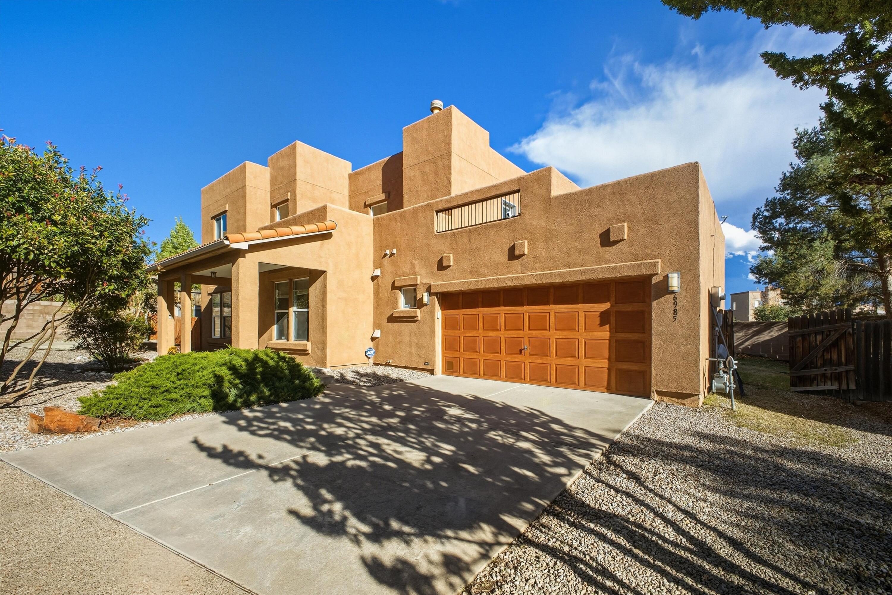 6985 Golden Mesa