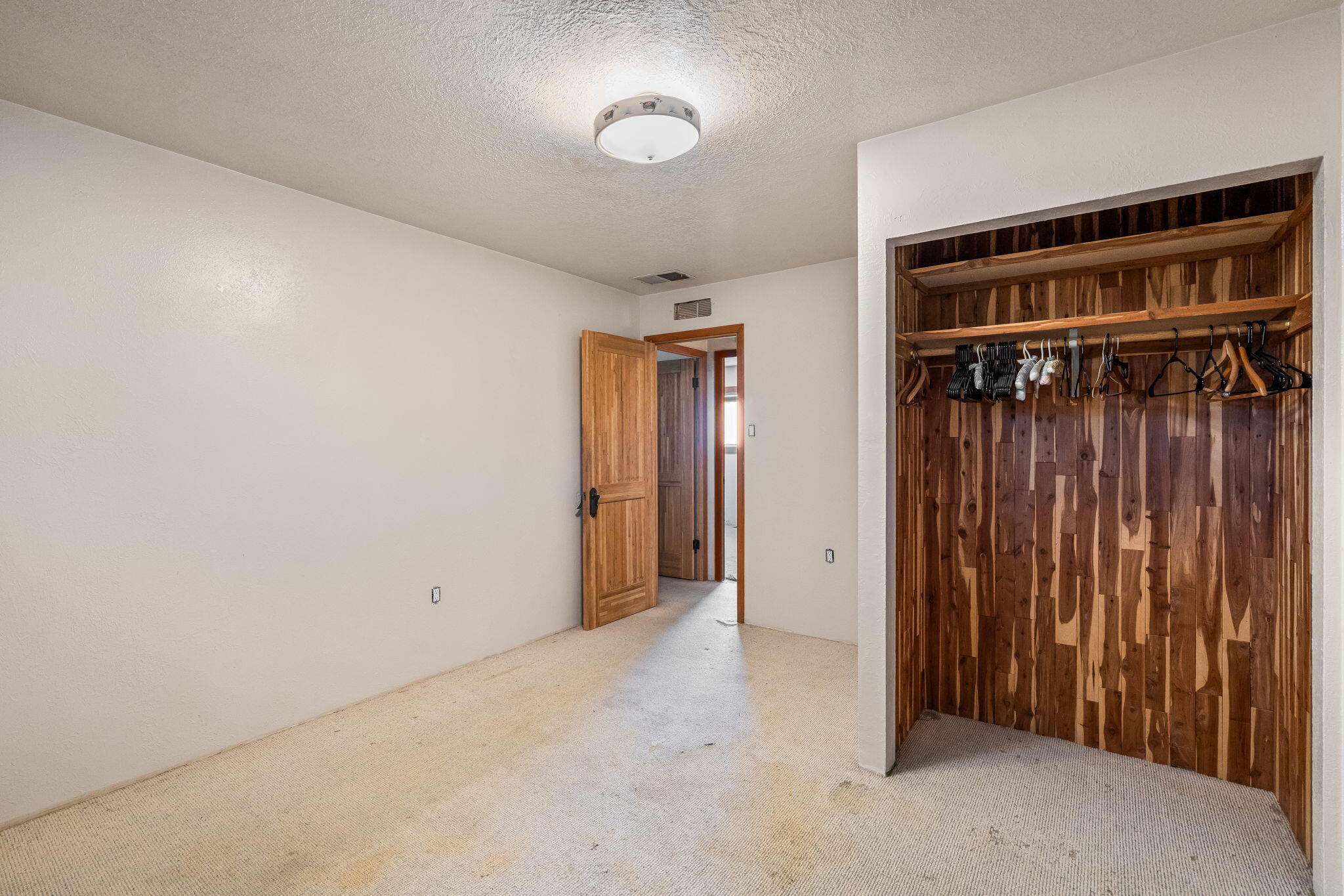 22 Lost Horizon Drive NW