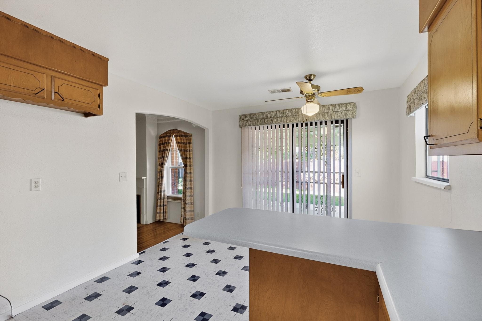 1919 La Poblana Road NW