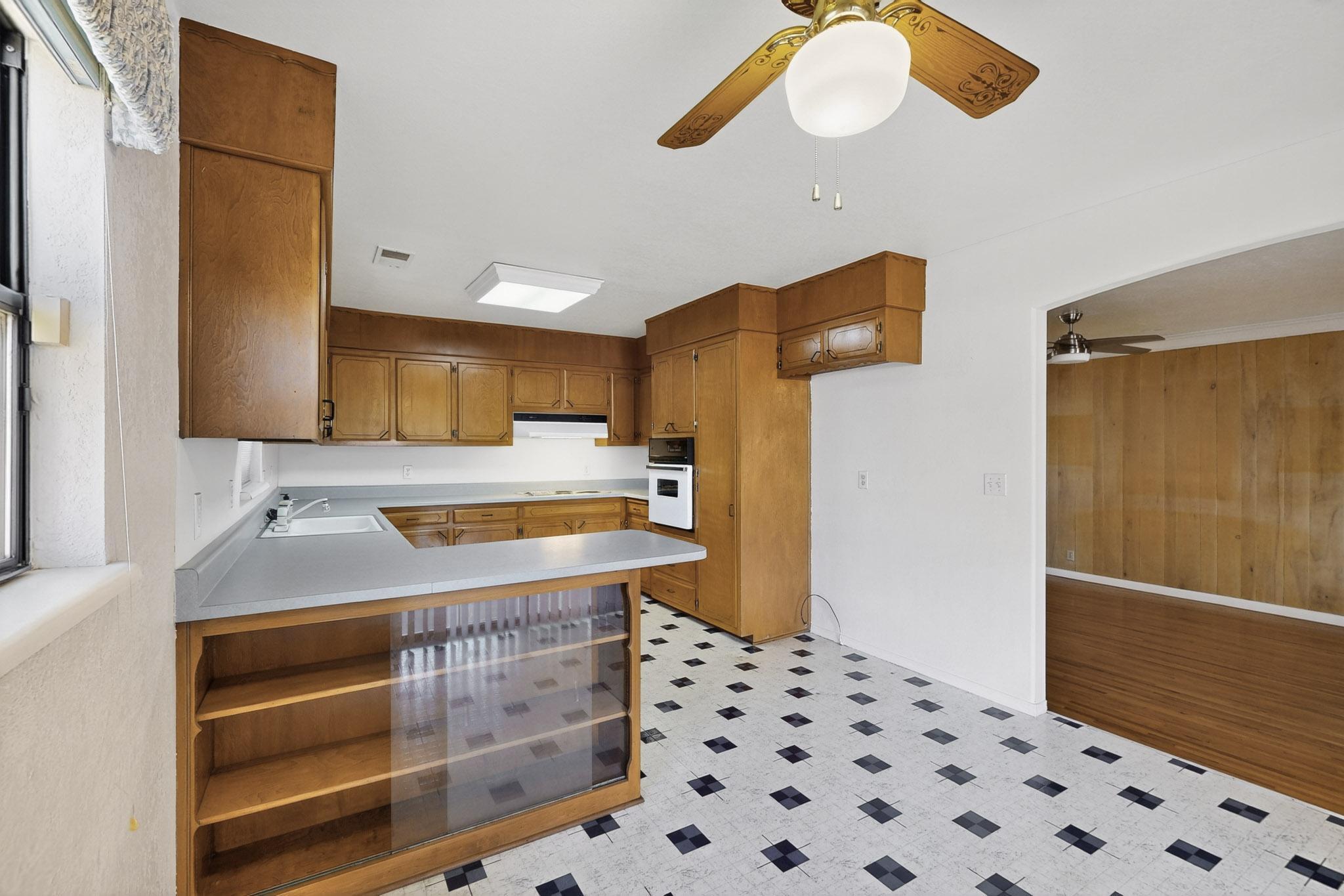 1919 La Poblana Road NW