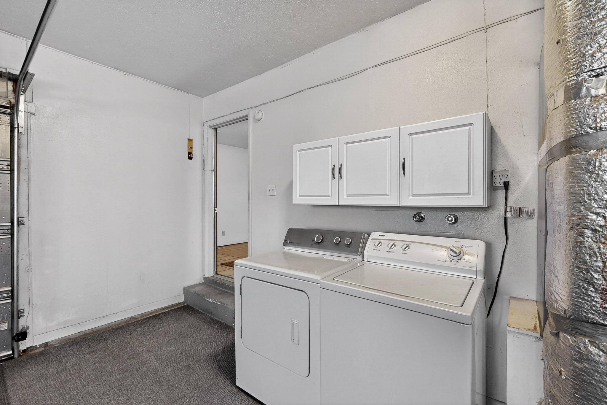 1919 La Poblana Road NW