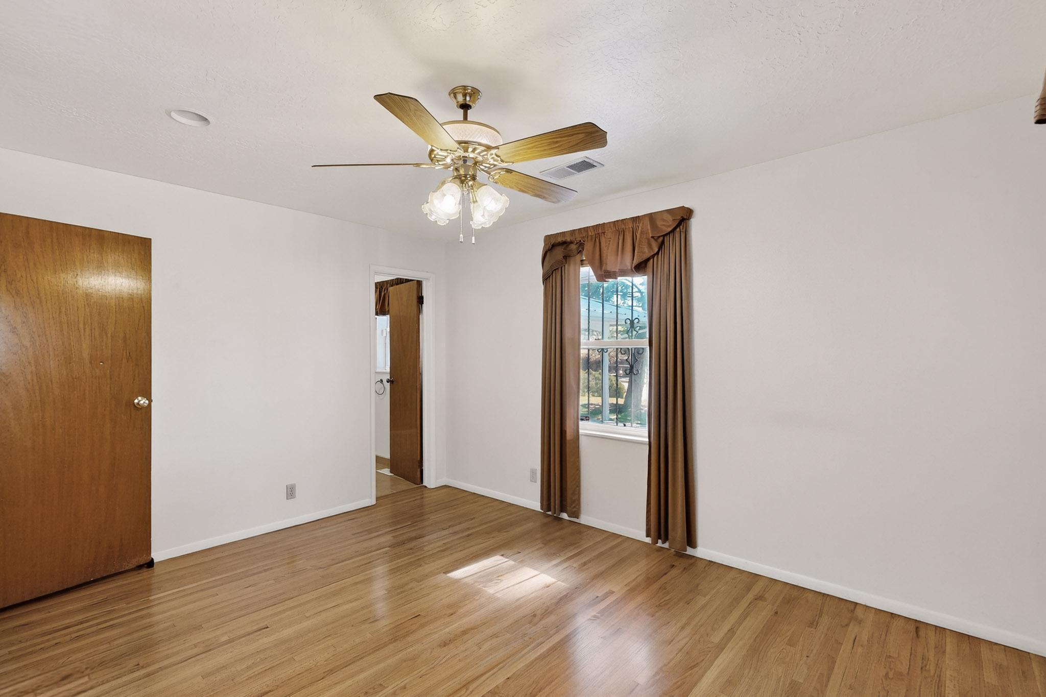 1919 La Poblana Road NW