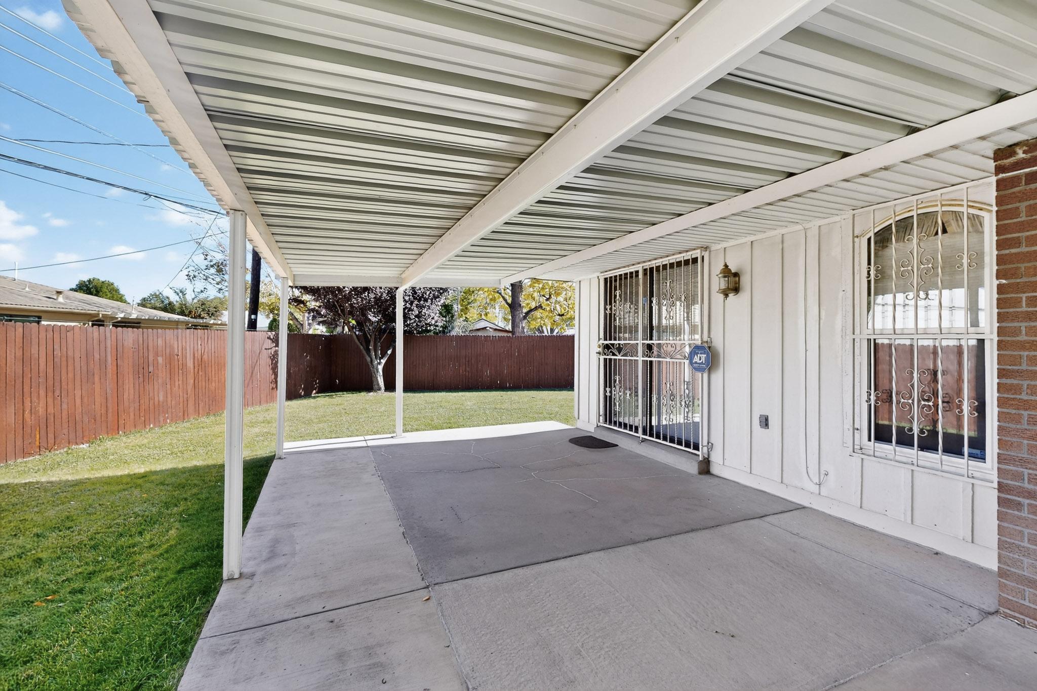 1919 La Poblana Road NW