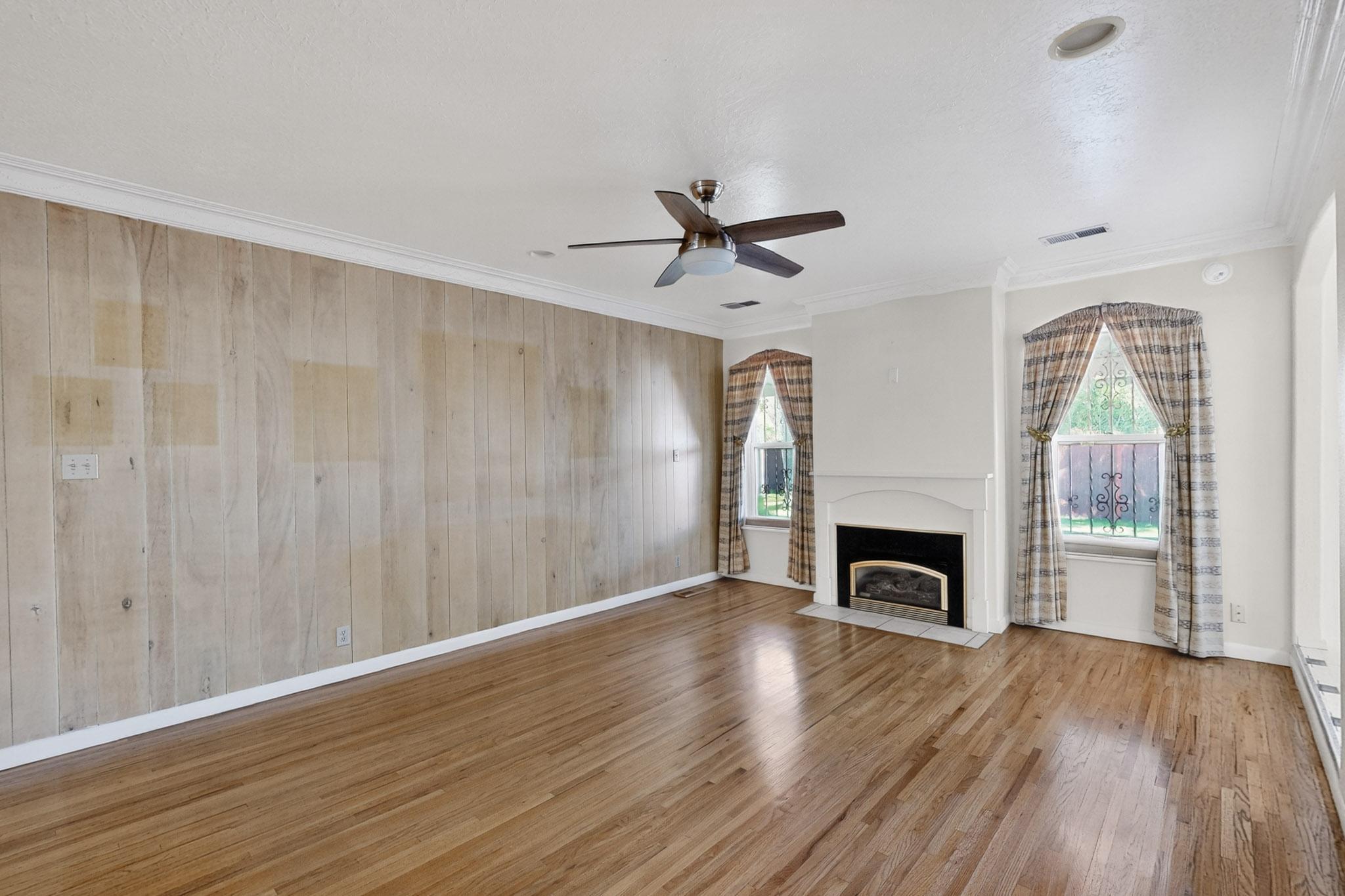 1919 La Poblana Road NW