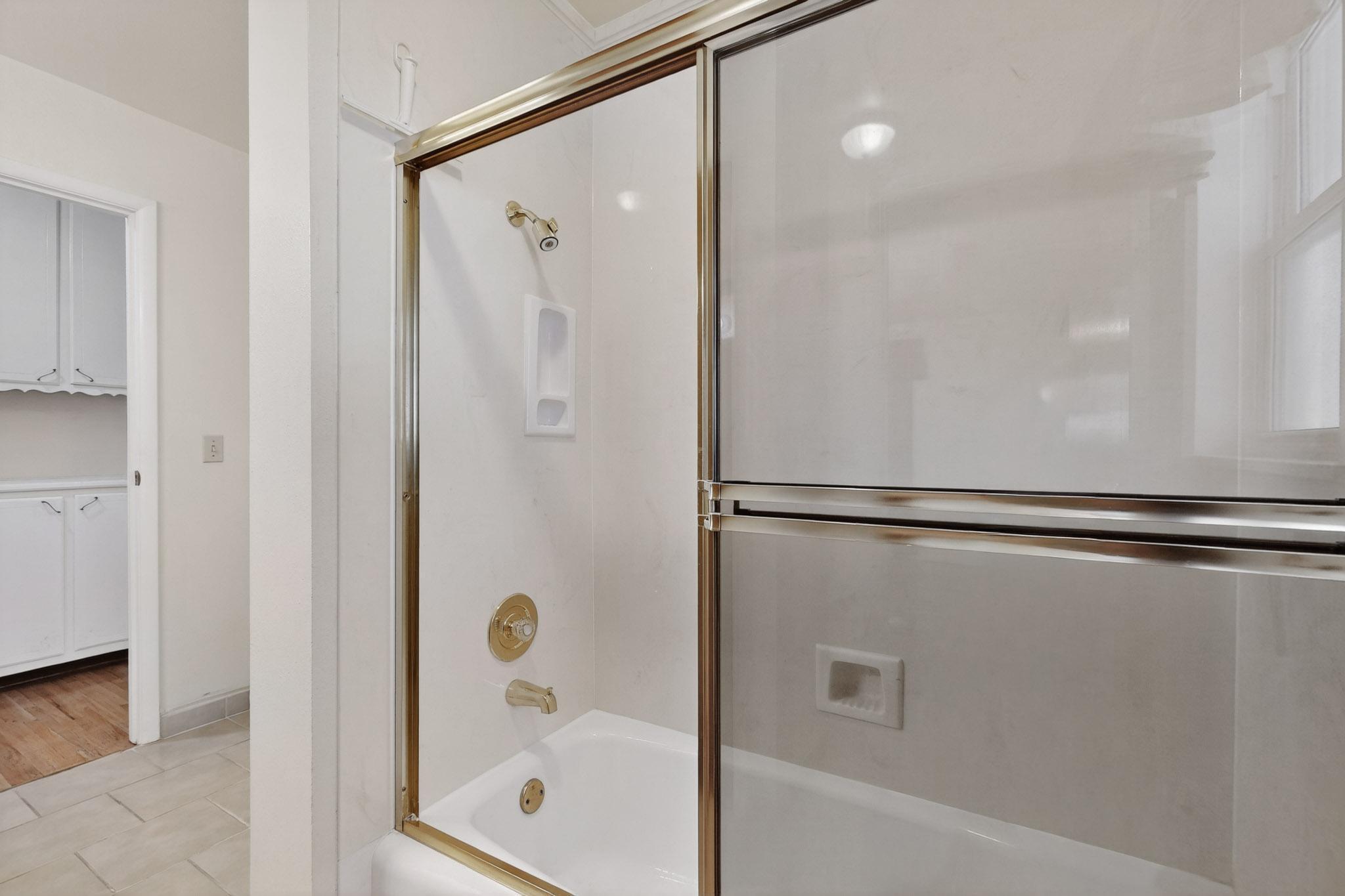 1919 La Poblana Road NW