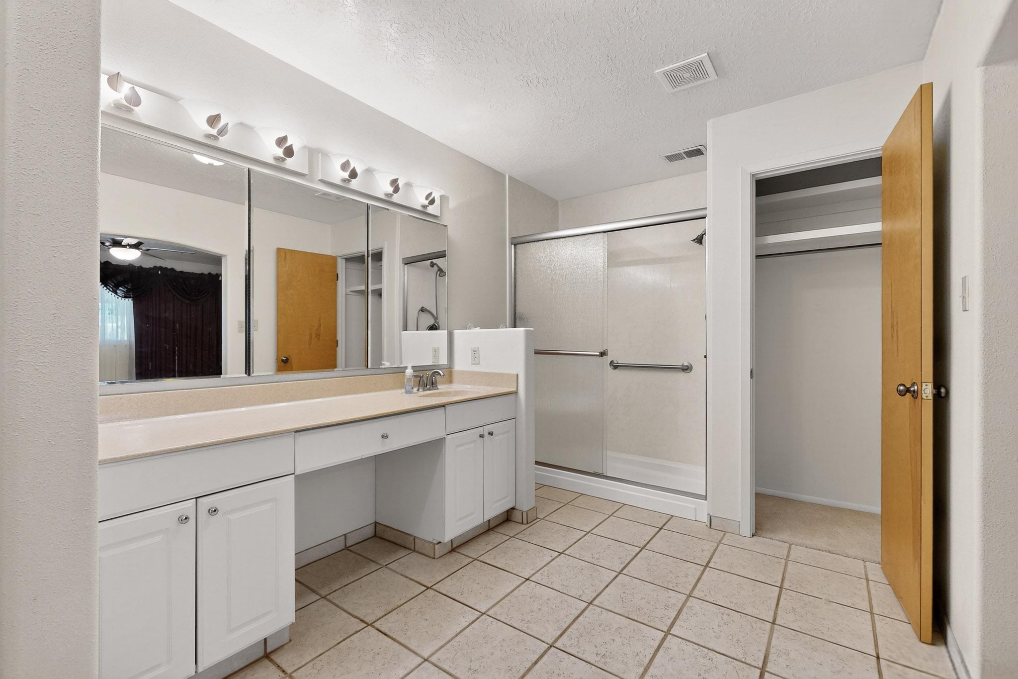 1919 La Poblana Road NW