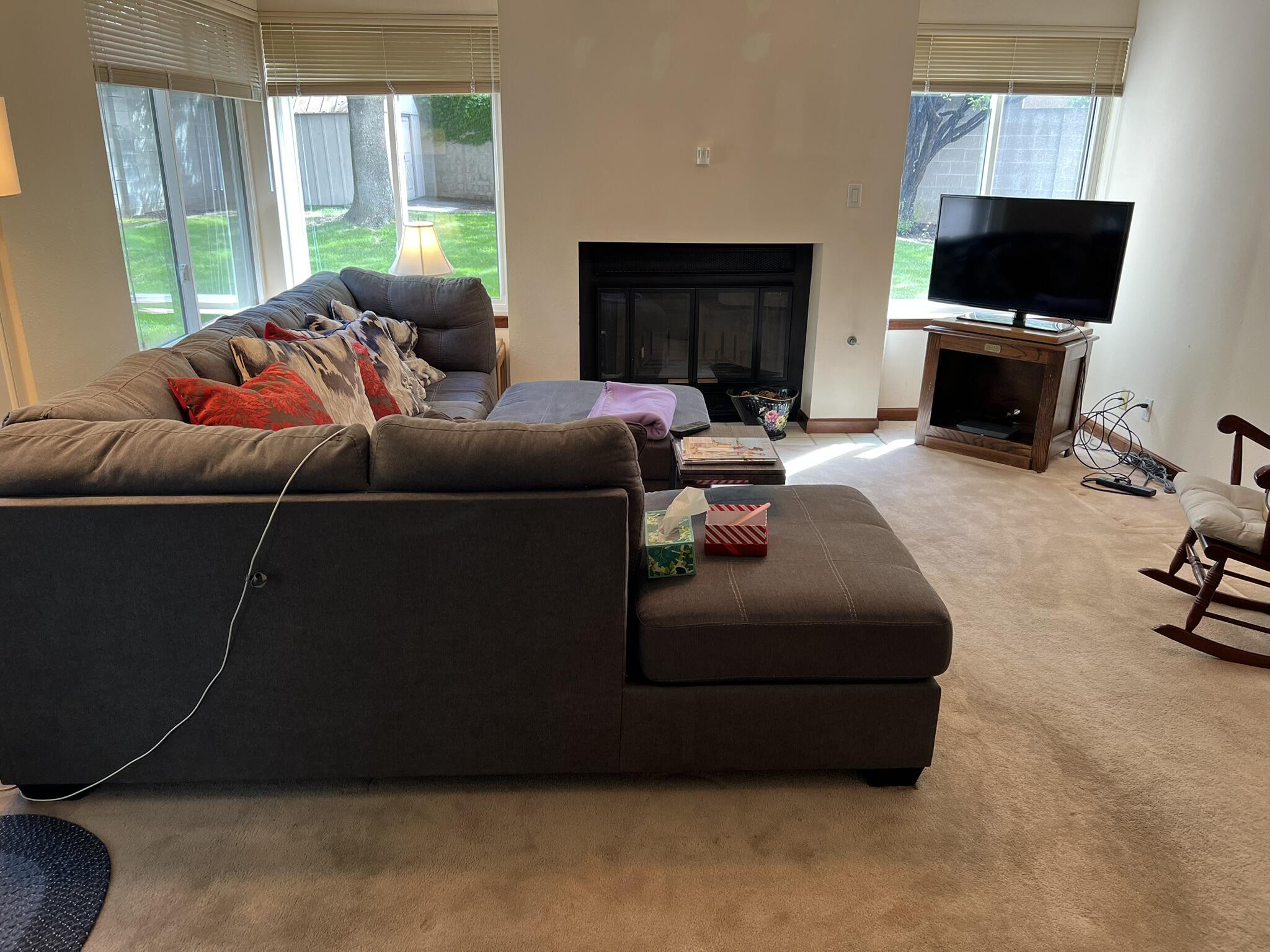 5916 CANYON CREST Place NE